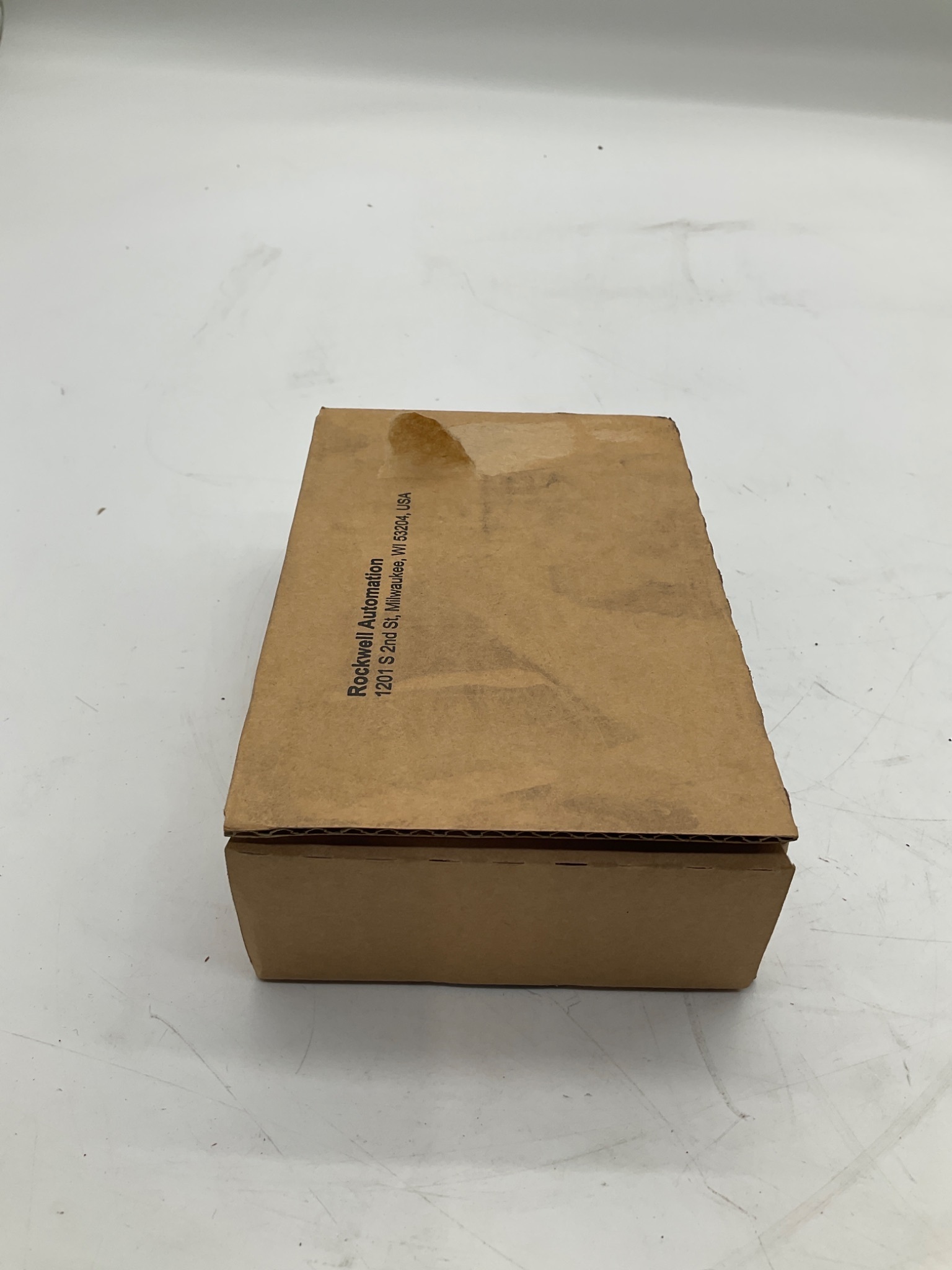 ALLEN-BRADLEY 1762-IQ8OW6 MicroLogix I/O Module 8 Input 6 Relay Output NEW 2