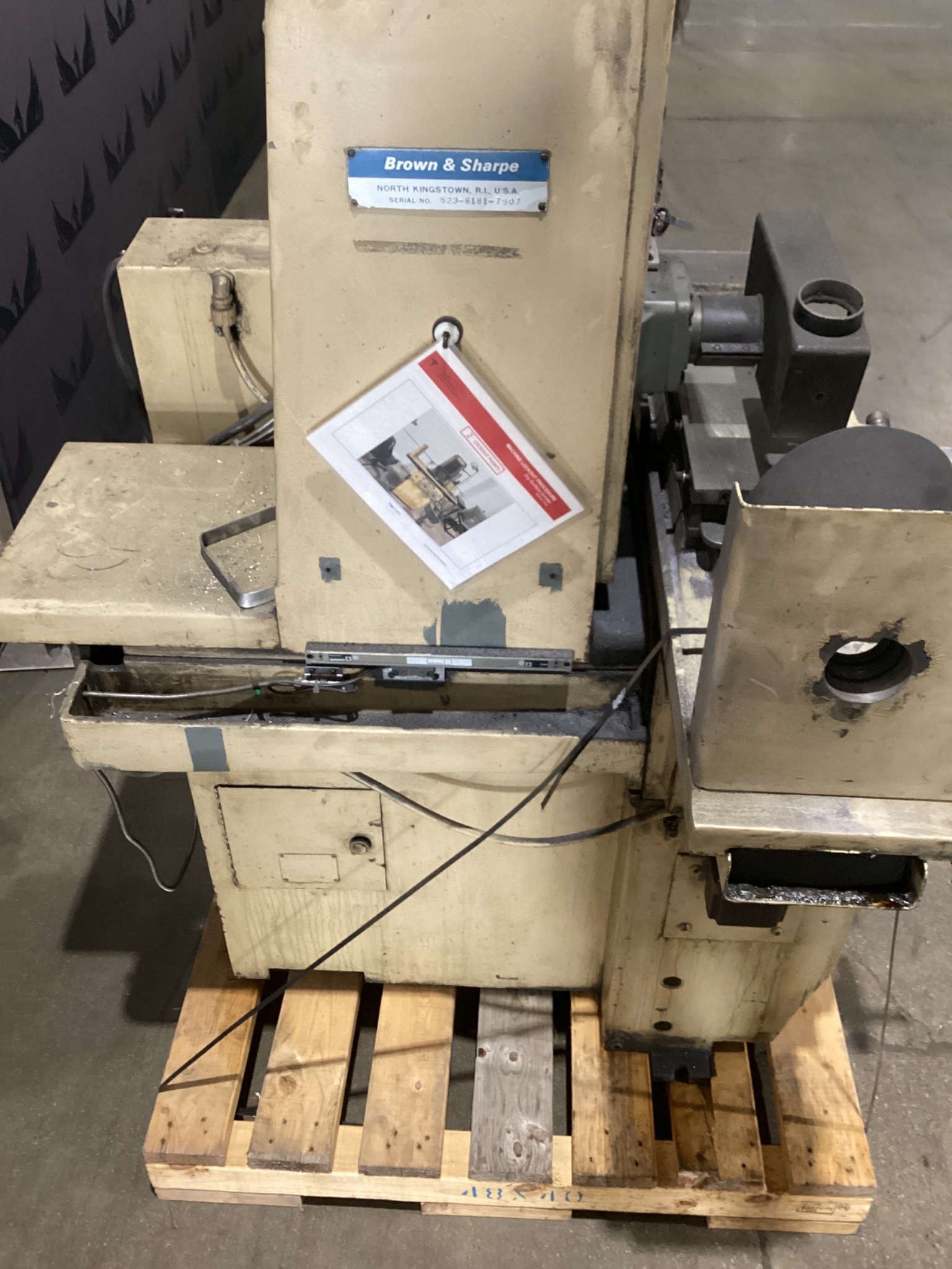 BROWN & SHARPE 818 Micromaster Surface Grinder USED 3