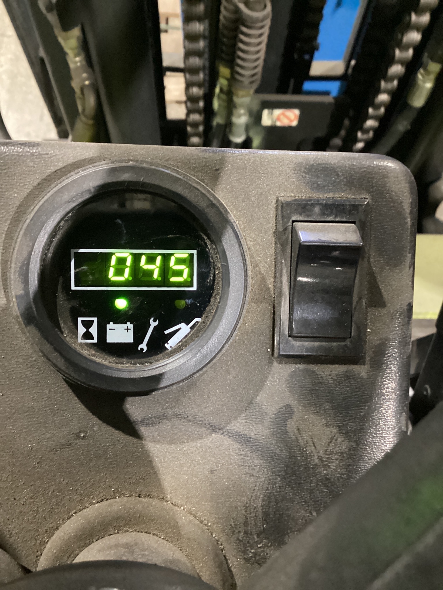 CLARK ECS 25 Electric Forklift With EXIDE ES3-18-950 Charger 4 Ft Forks USED 1
