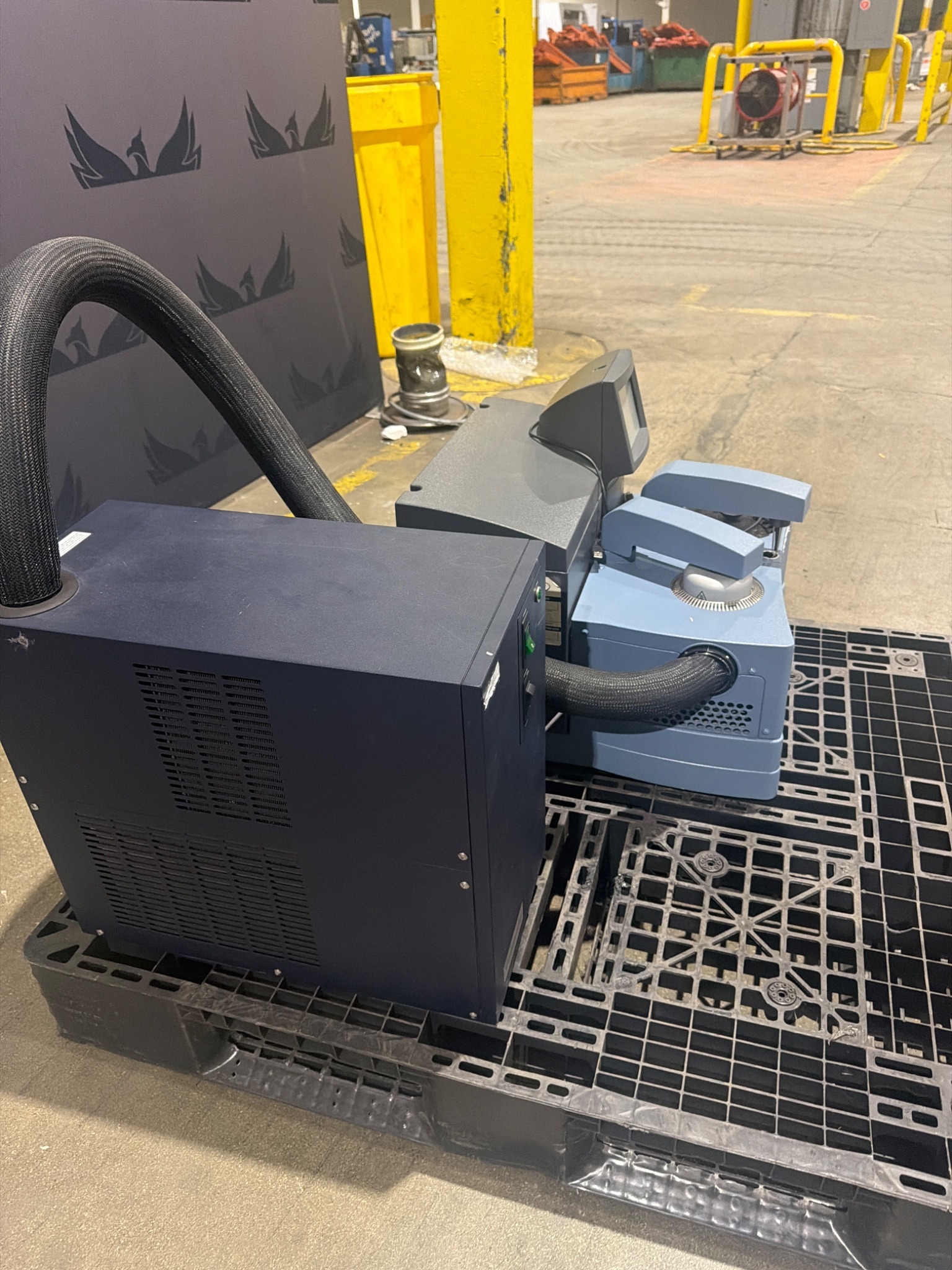 TA INSTRUMENTS DSC Q200 Differential Scanning Calorimeter w/ FC100 Chiller PARTS 2