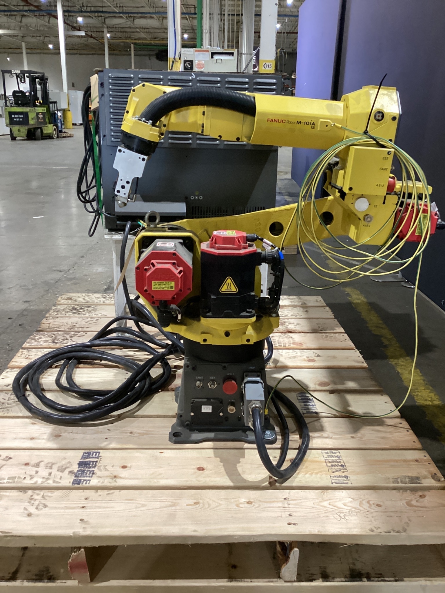 FANUC M-10iA/12 Complete With R-30iB Plus Controller USED 3
