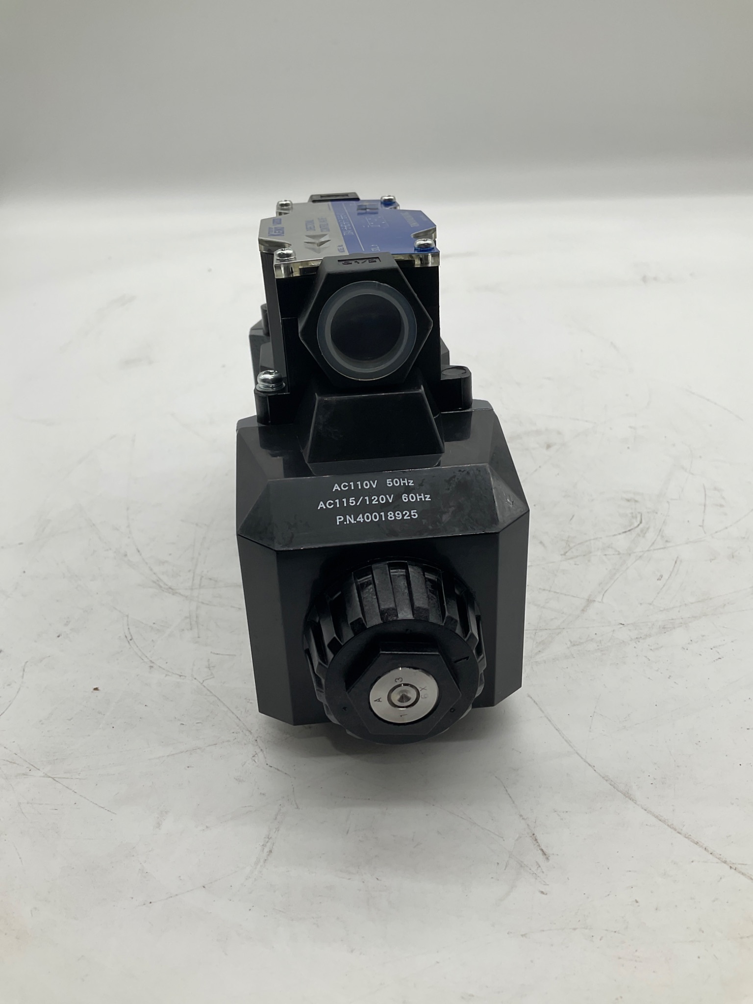 TOKYO KEIKI DG4V-5-6C-M-PL-B-6-40 Hydraulic Directional Control Valve USED 2