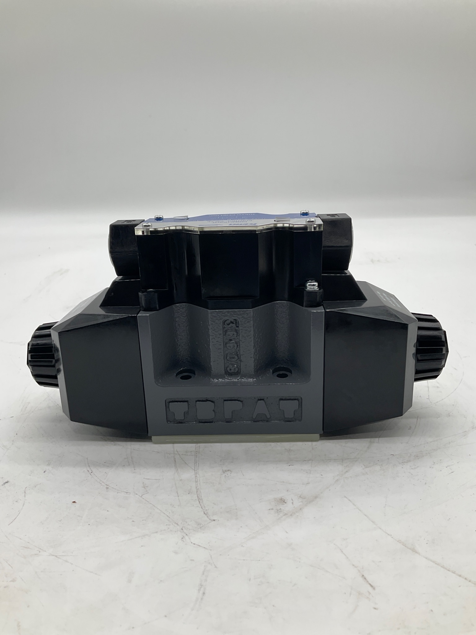 TOKYO KEIKI DG4V-5-6C-M-PL-B-6-40 Hydraulic Directional Control Valve USED 4