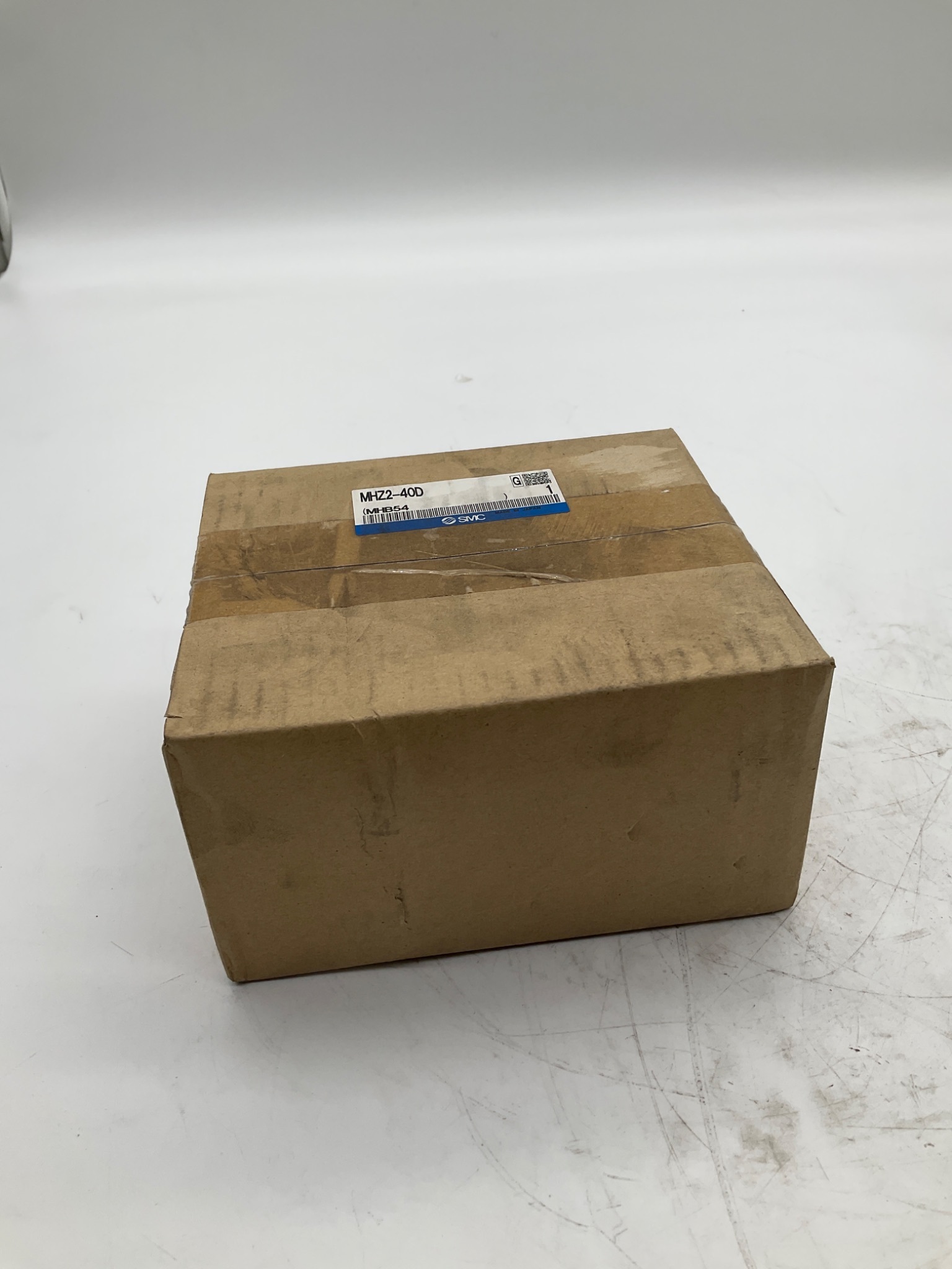 SMC MHZ2-40D Parallel Air Gripper 40mm Bore NEW 0