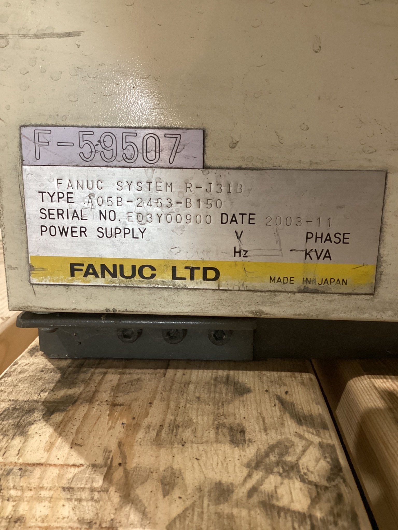 FANUC M-16iB/20 Complete With R-J3iB Controller USED 6