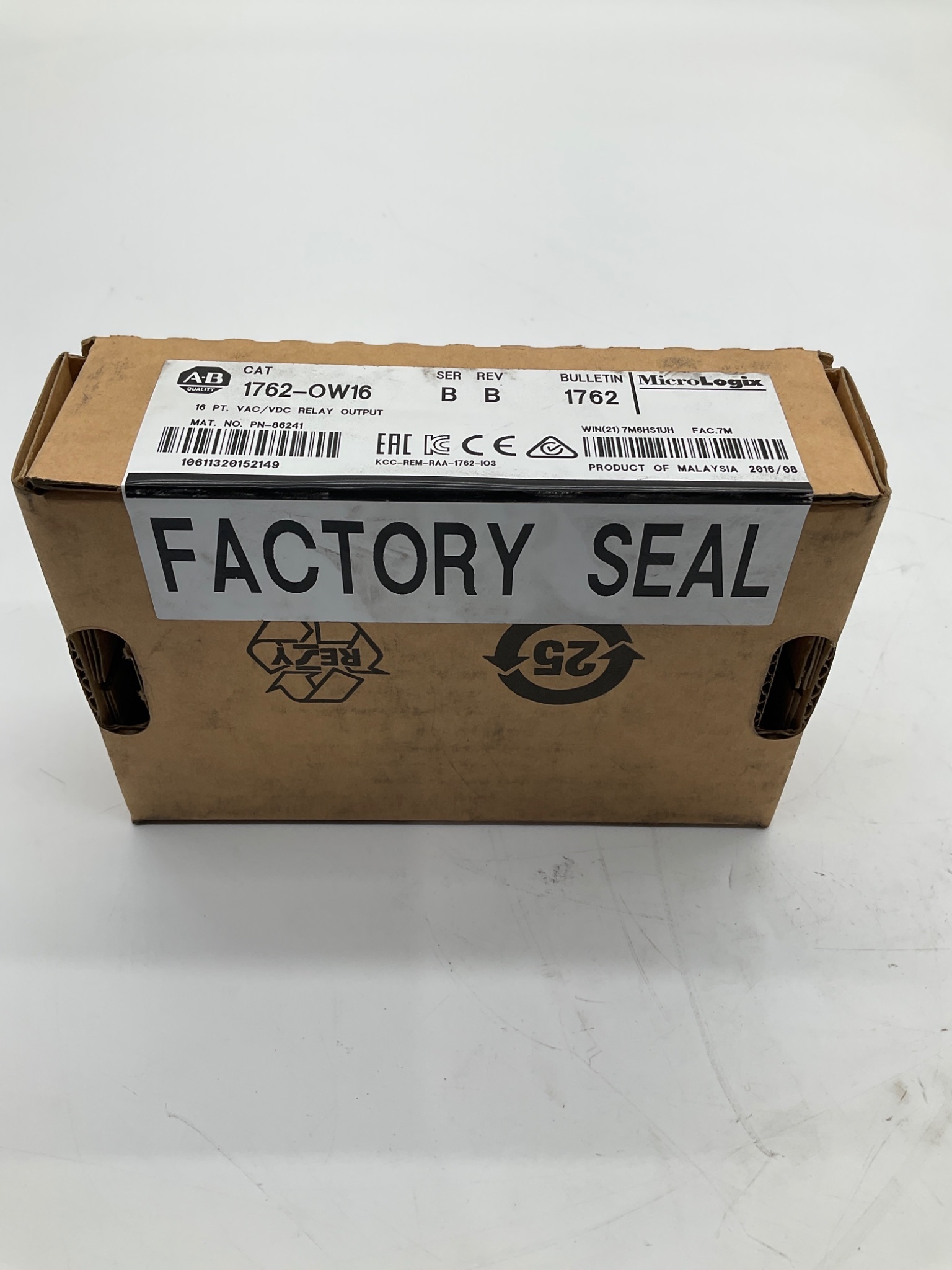 ALLEN-BRADLEY 1762-OW16 MicroLogix 16 Point Relay Output Module NEW 0