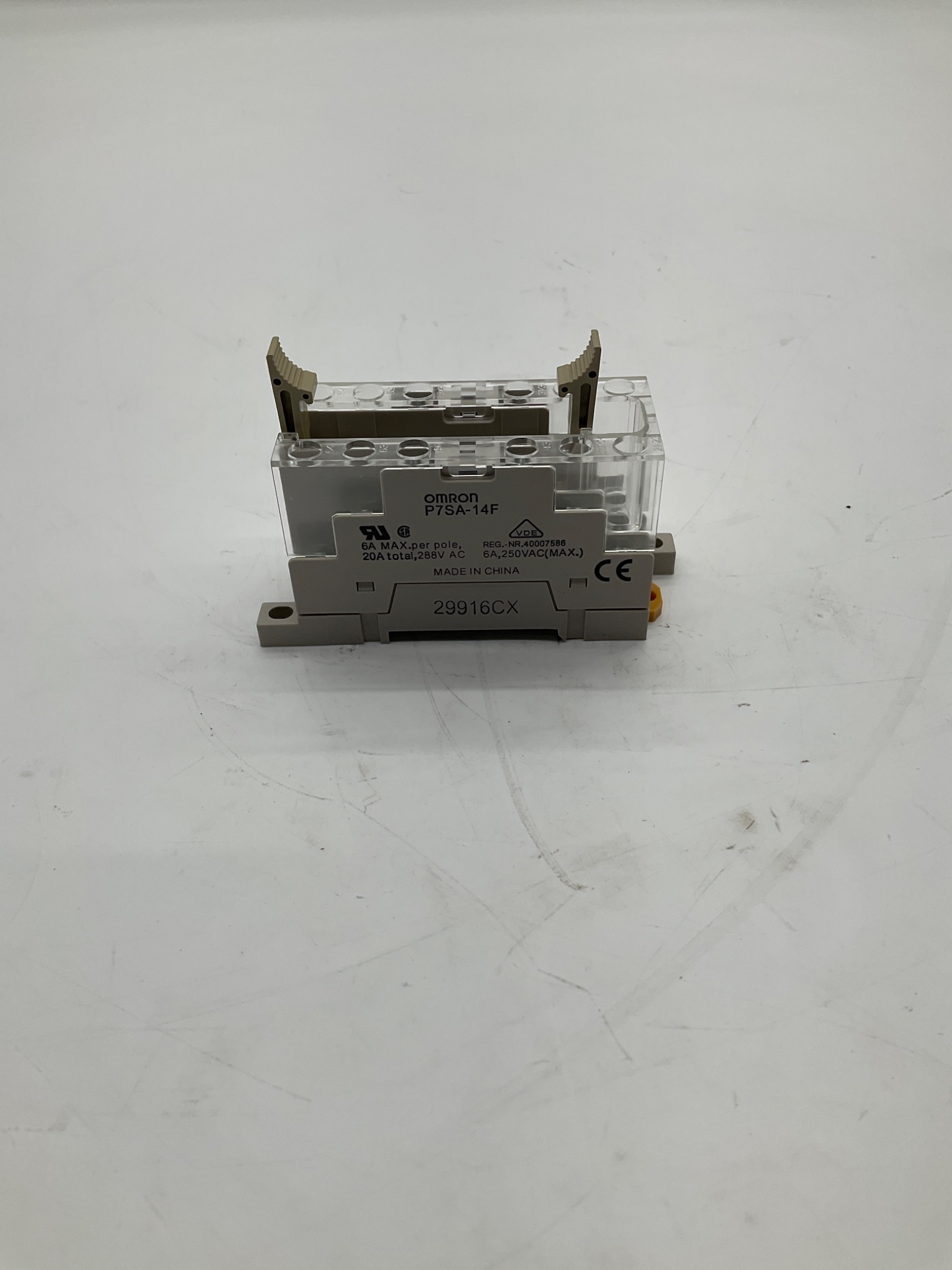 OMRON P7SA-14F Relay Socket USED 0