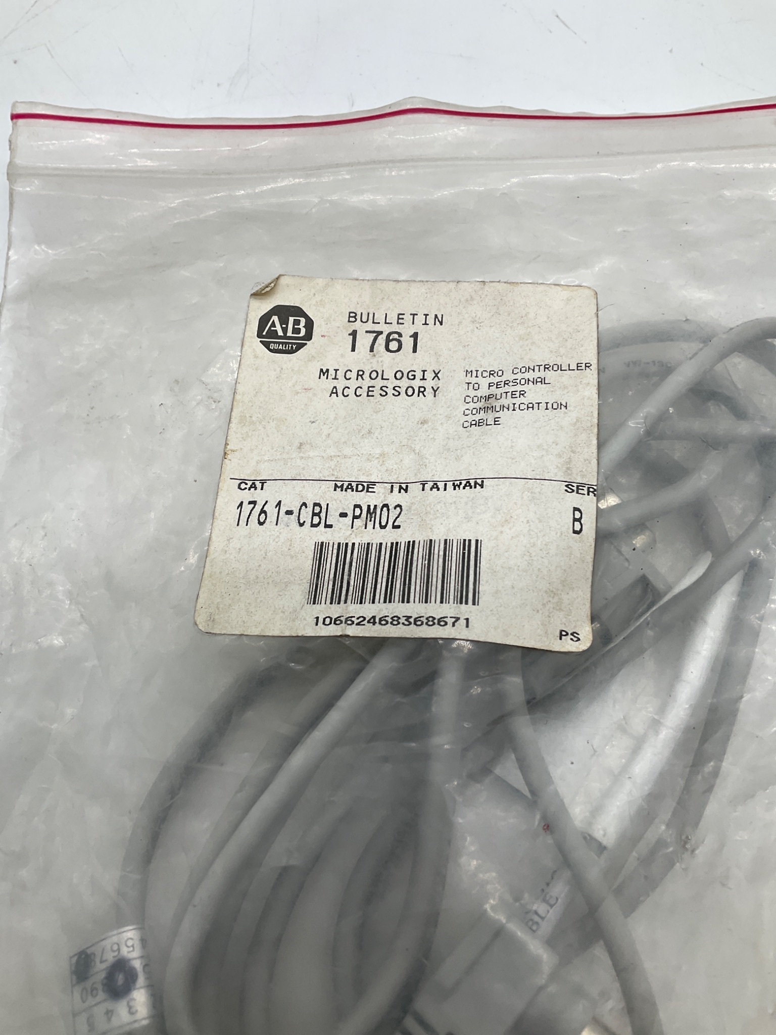 ALLEN-BRADLEY 1761-CBL-PM02 MicroLogix Programming Cable NEW 1