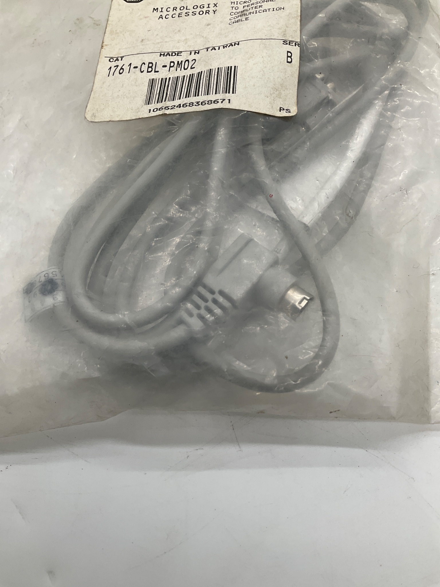 ALLEN-BRADLEY 1761-CBL-PM02 MicroLogix Programming Cable NEW 2