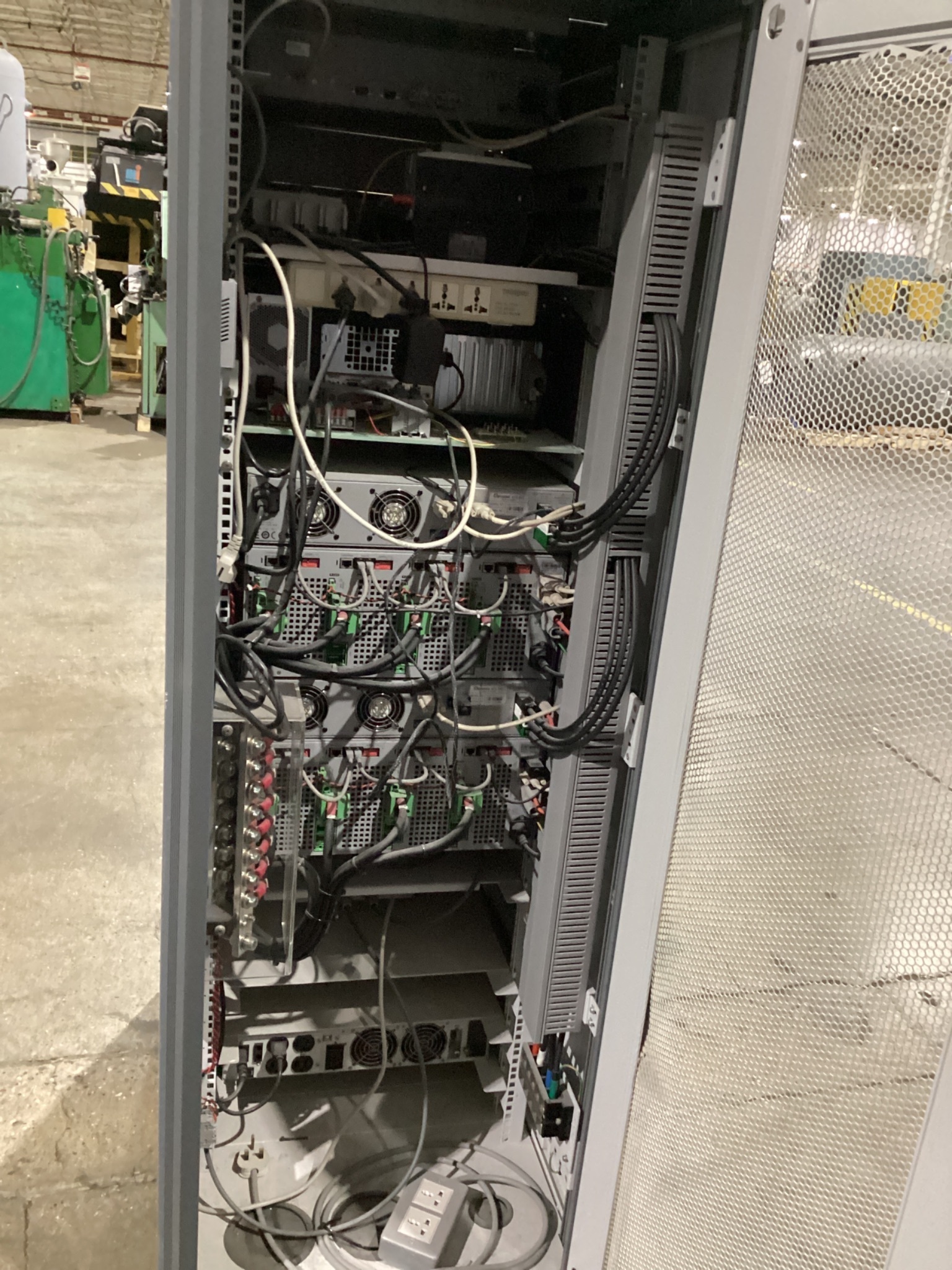 CHROMA 17020 Regenerative Battery Pack Test System 380V 75A USED 2