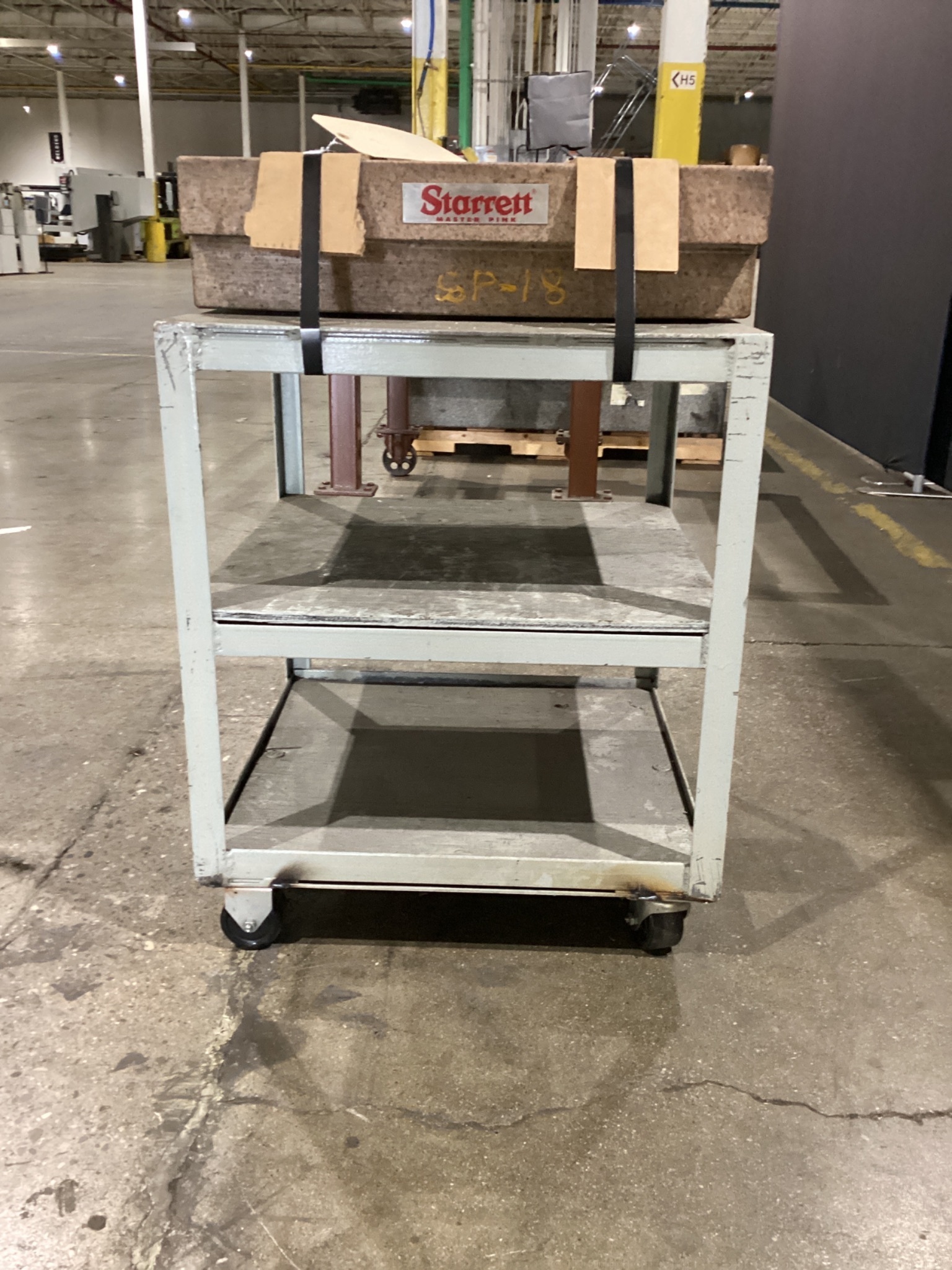 STARRETT 88629 Grade AA Granite Surface Plate 18" x 24" USED 2