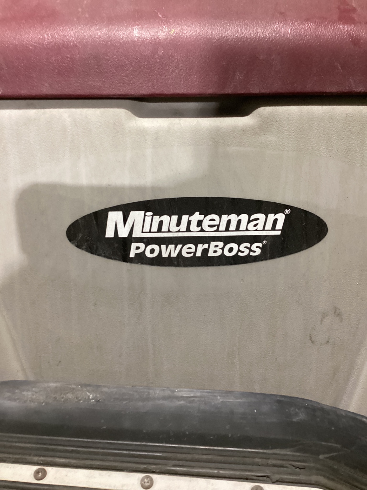 MINUTEMAN MC260026 260 Walk-Behind Floor Scrubber With Charger USED 1