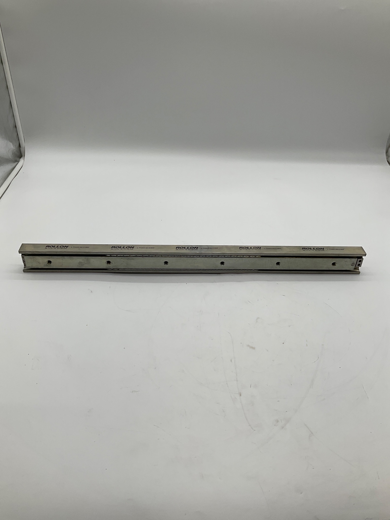 ROLLON LTH450600RF Linear Guide Rail USED 0