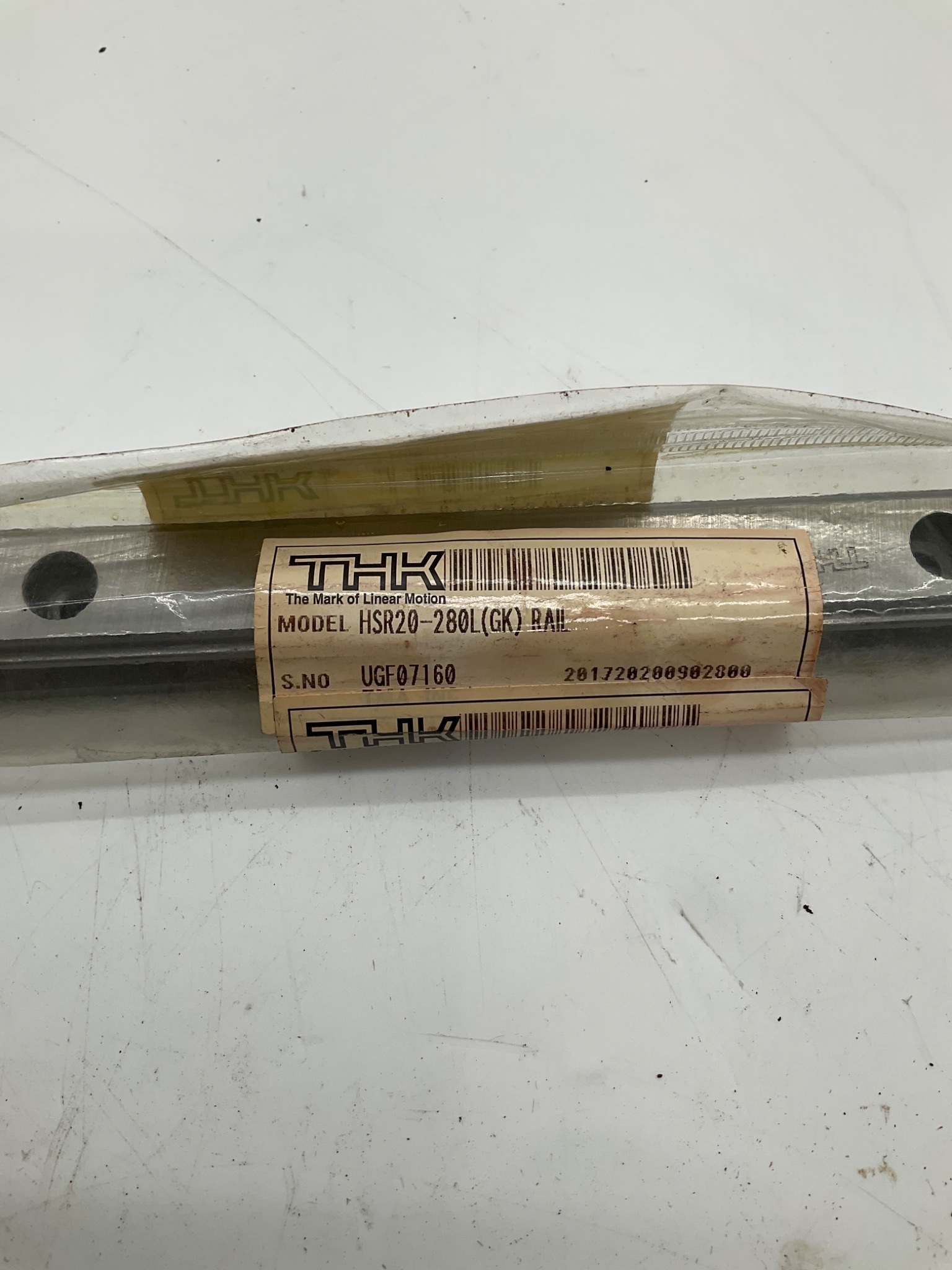 THK HSR20-280L(GK) Linear Guide Rail NEW 1
