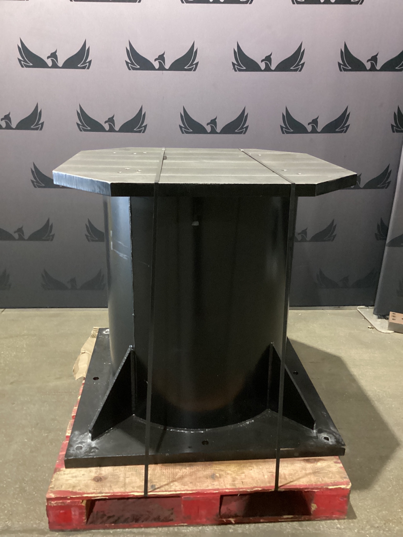 Robot Pedestal / Robot Riser USED 0