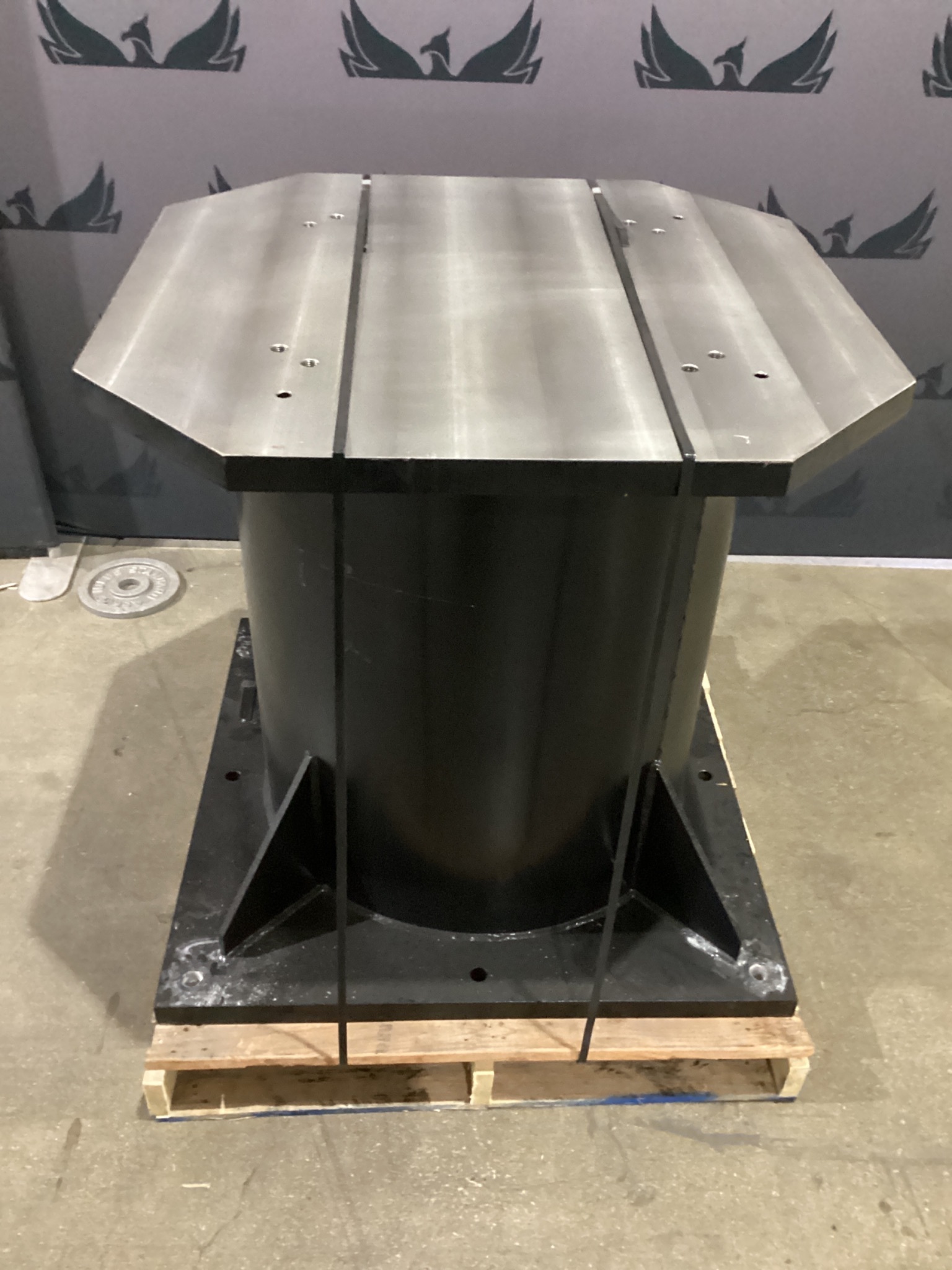 Robot Pedestal / Robot Riser USED 0