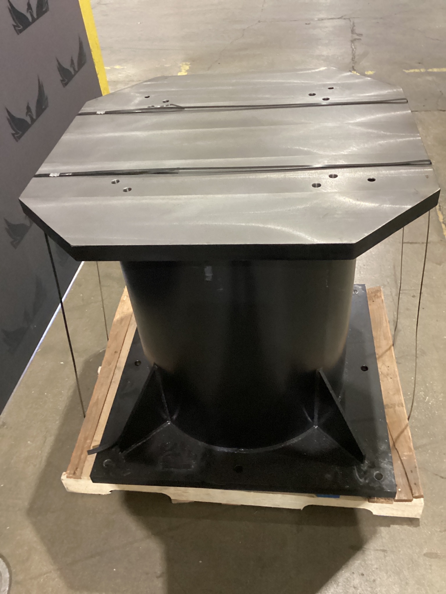 Robot Pedestal / Robot Riser USED 1