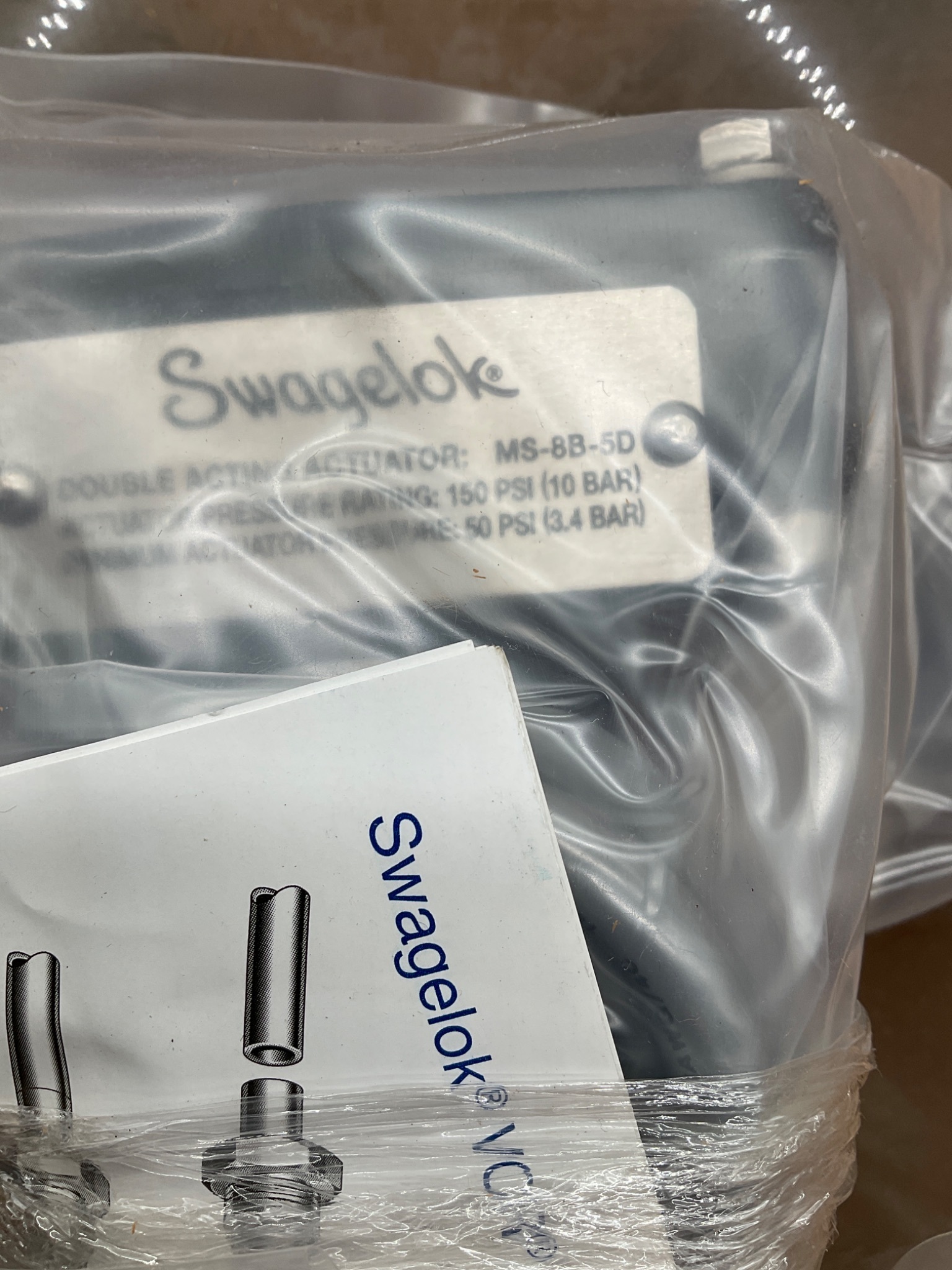 SWAGELOK MS-8B-5D Pneumatic Valve Actuator NEW 3