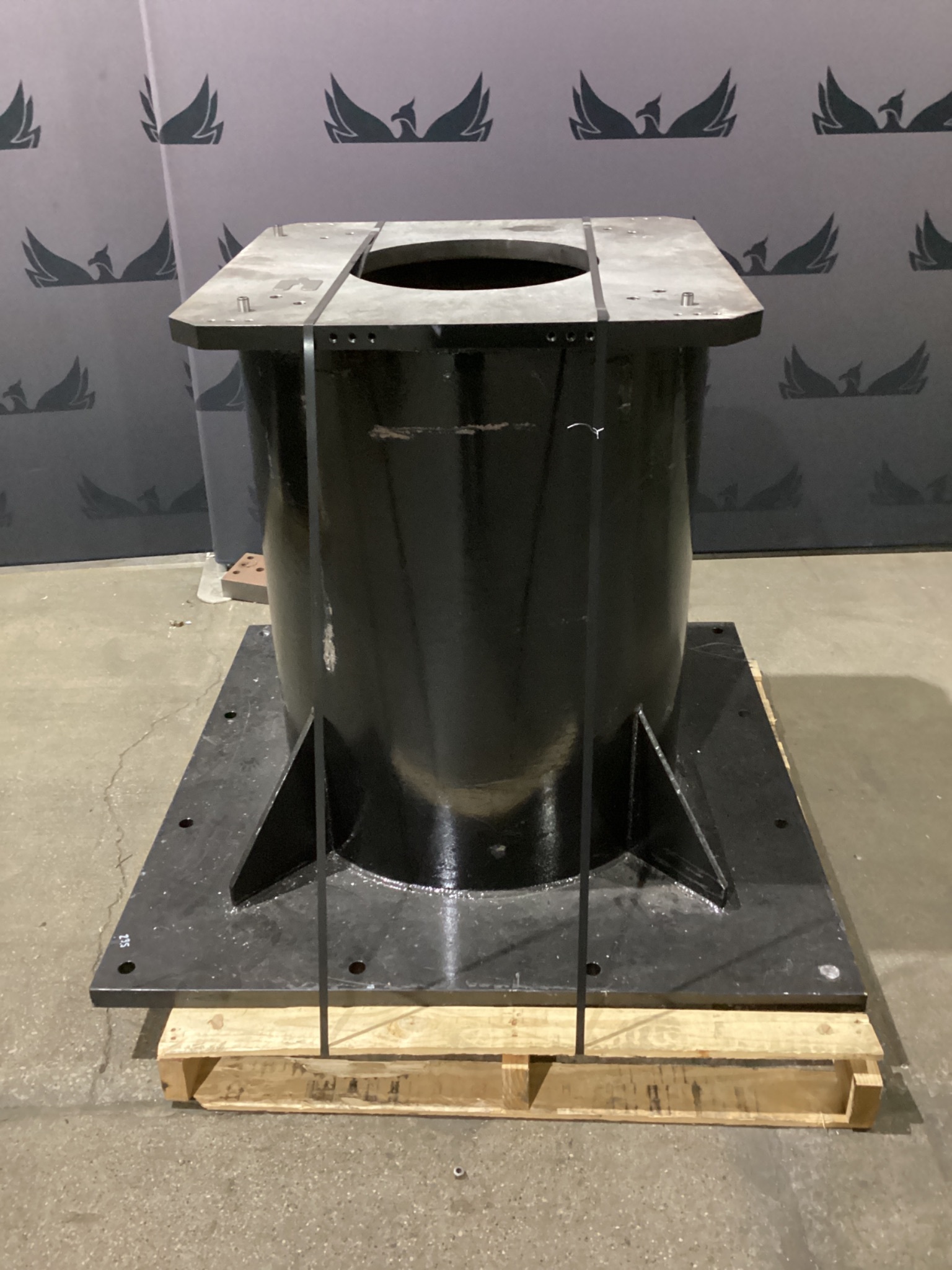 Robot Pedestal / Robot Riser USED 0