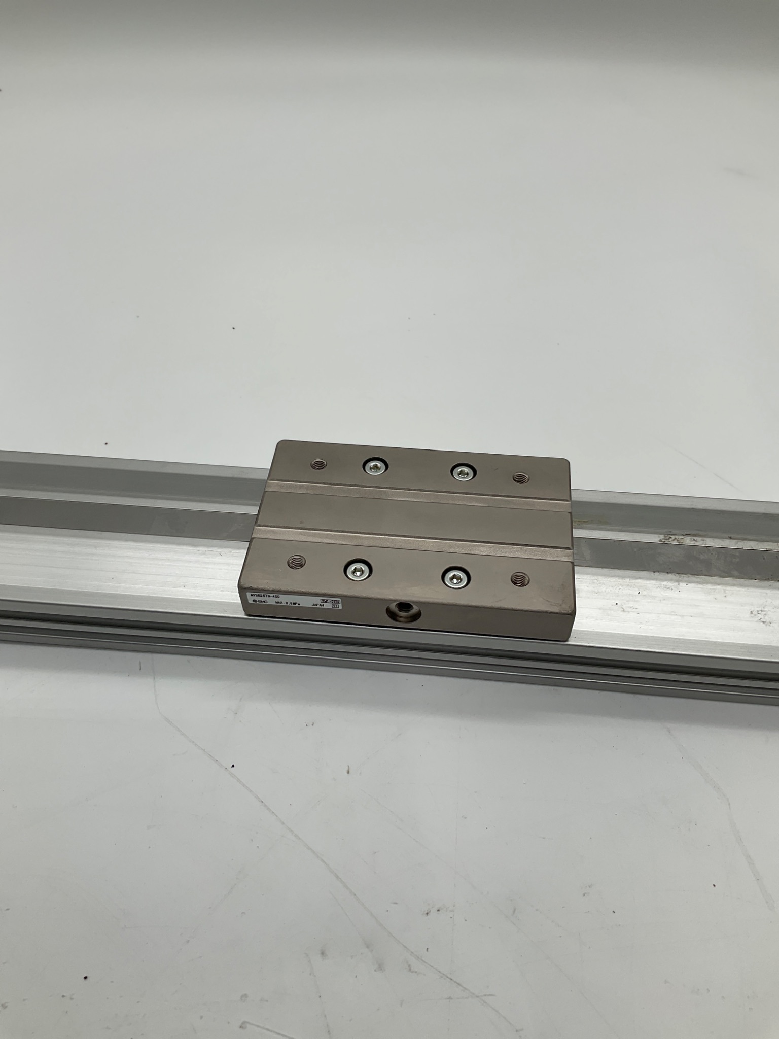 SMC MY3B25TN-400 Mechanically Jointed Rodless Cylinder USED 4