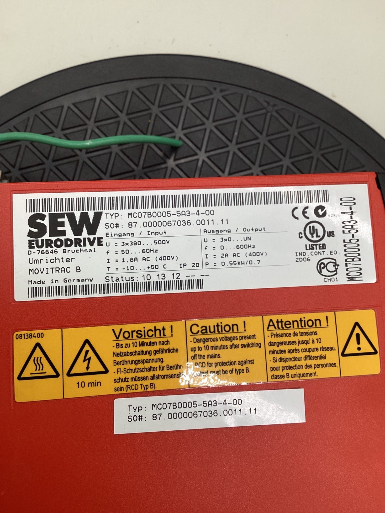 SEW-EURODRIVE MC07B0005-5A3-4-00 MOVITRAC B Variable Frequency Drive USED 1