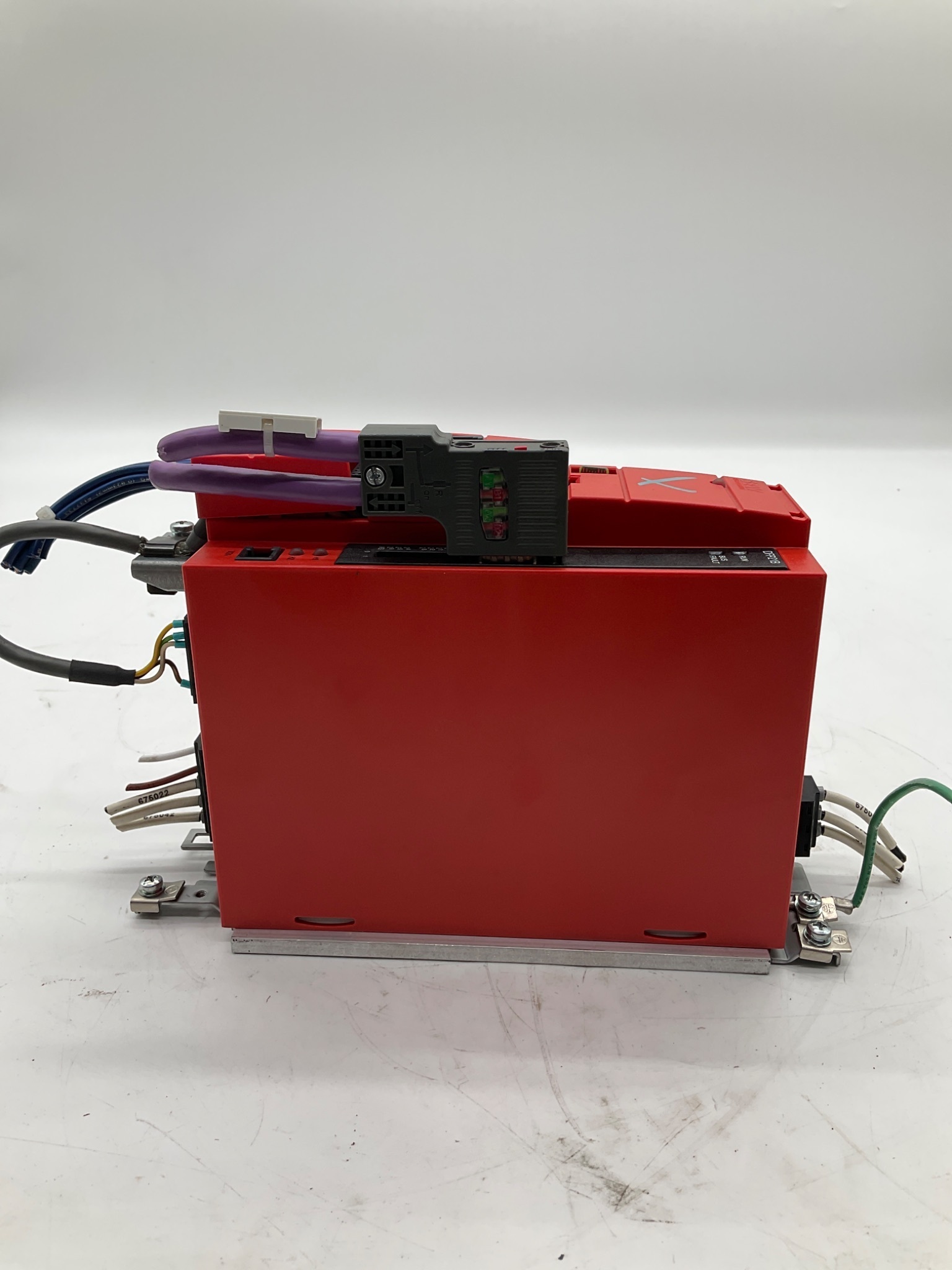 SEW-EURODRIVE MC07B0005-5A3-4-00 MOVITRAC B Variable Frequency Drive USED 5