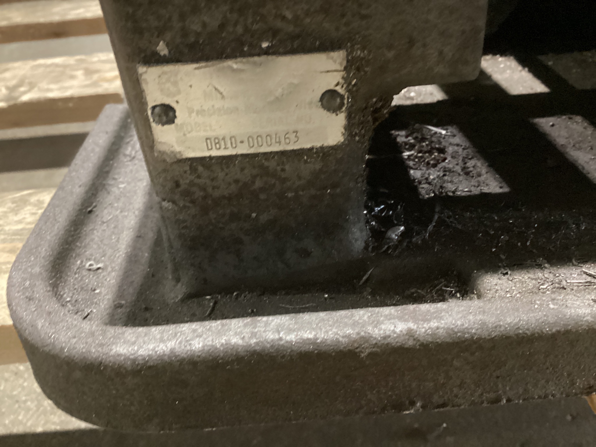 KURT D810-000463 8 In Machine Vise USED 4