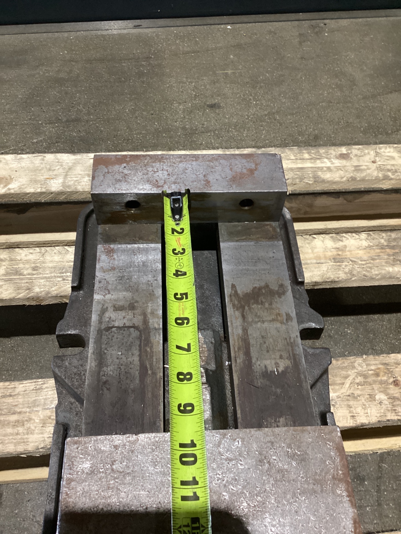 KURT D810-000463 Machine Vise USED 3