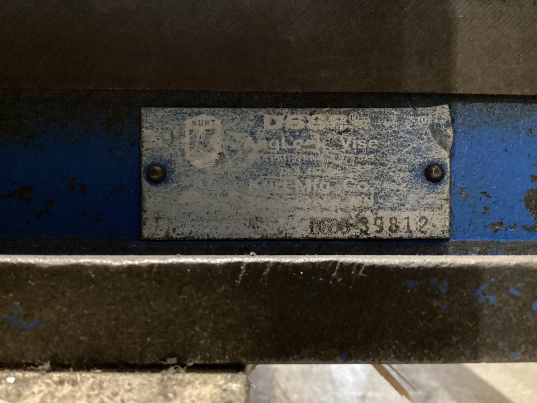 KURT D688 AngLock Machine Vise USED 3