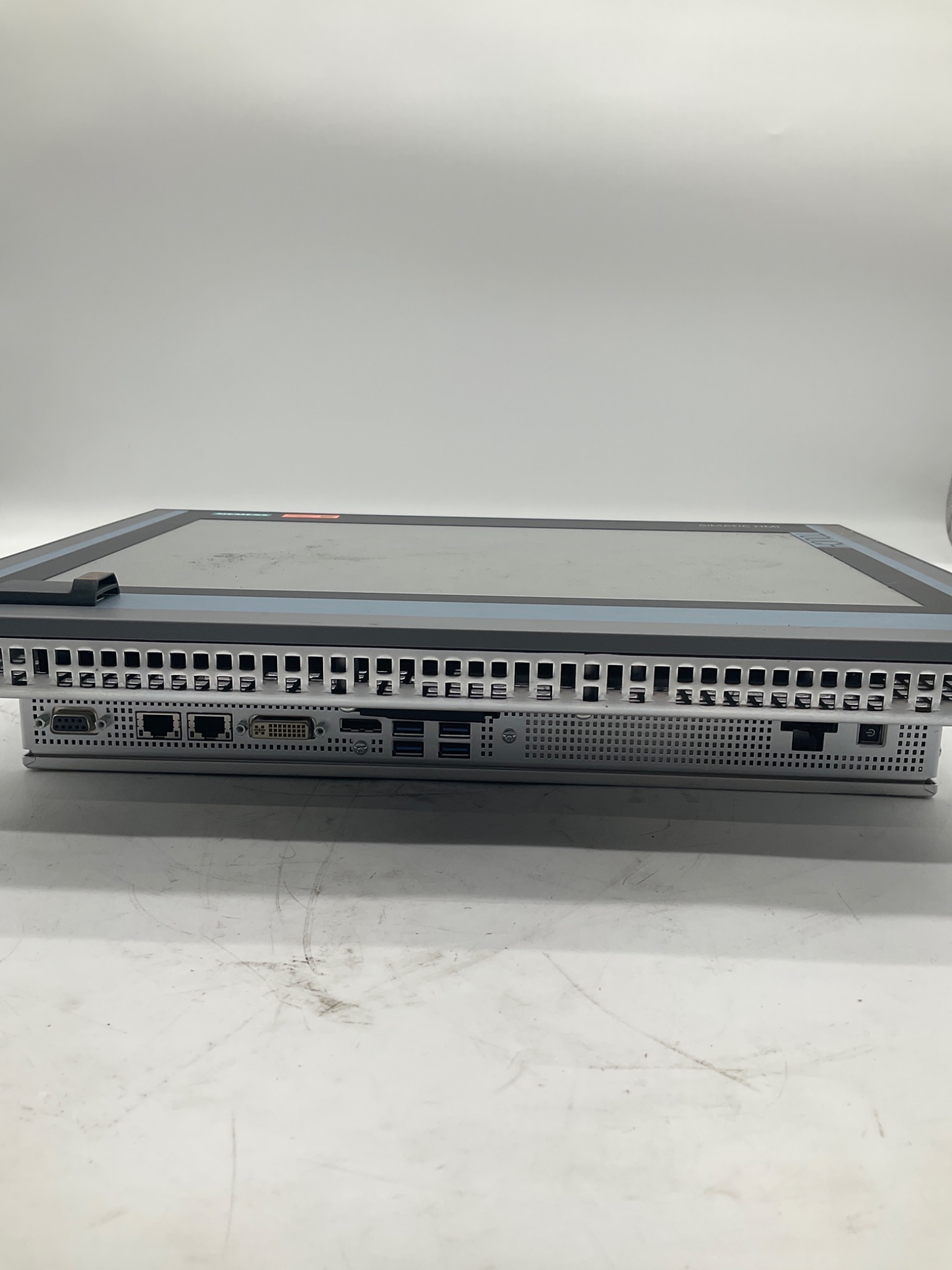 SIEMENS 6AV7240-4BD07-0PA0 SIMATIC IPC477D 15" Touch Panel PC USED 1