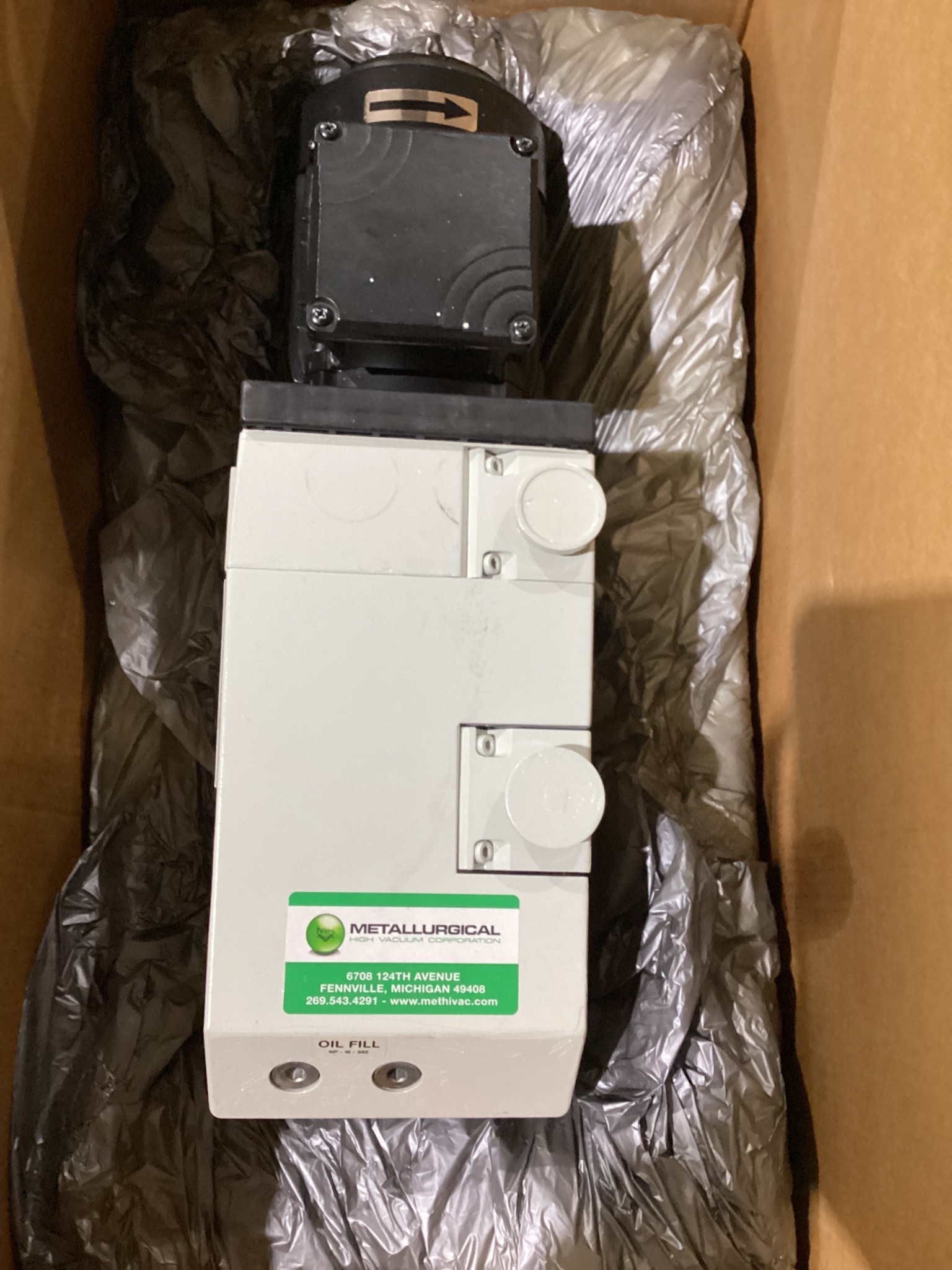 METALLURGICAL HIGH VACUUM D25B Rotary Vane Vacuum Pump USED 1