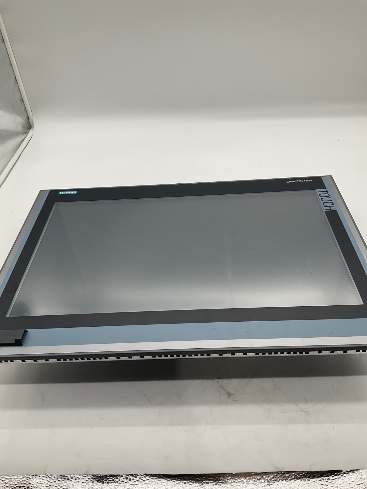 SIEMENS 6AV7240-3EC07-0HA0 SIMATIC IPC477D 22" Touch Panel PC USED 0