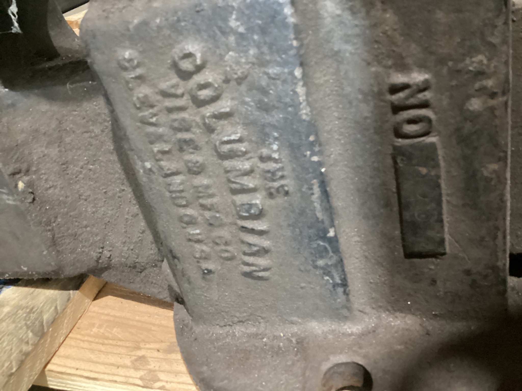 COLUMBIAN VISE MFG. CO. NO. 505 Bench Vise USED 4