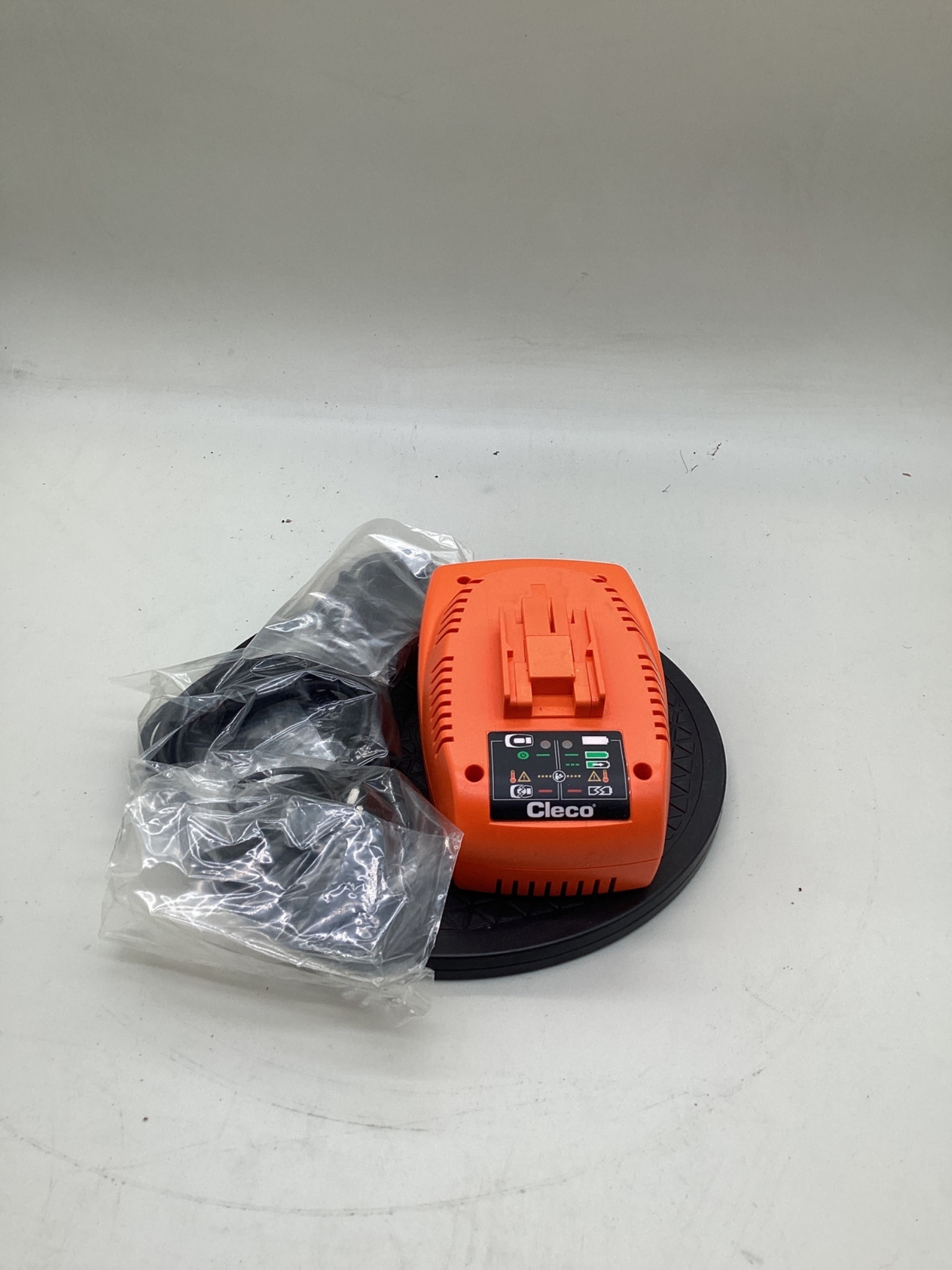CLECO 936491PT 44V Li-Ion Battery Charger NEW 1