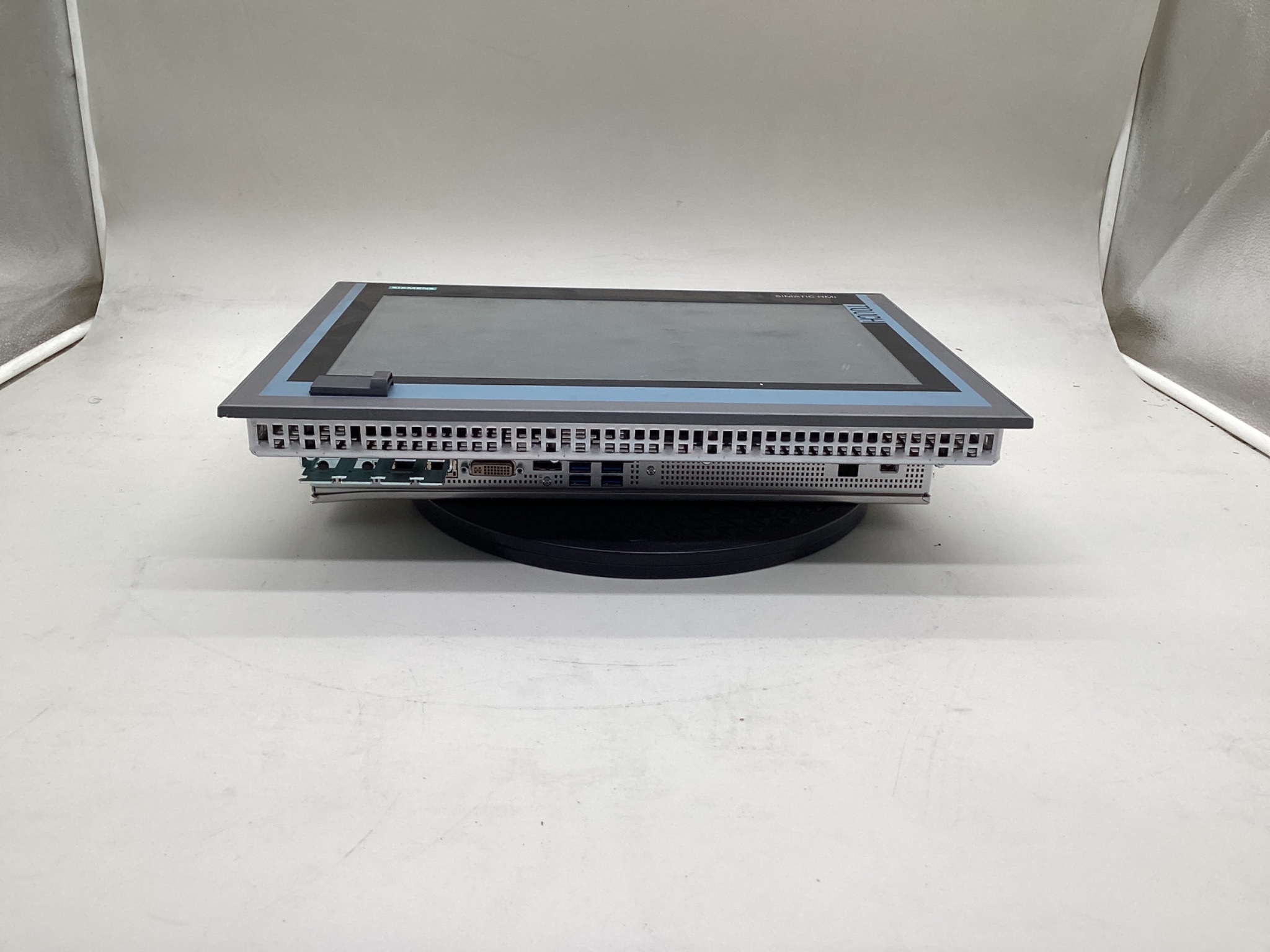 SIEMENS 6AV7240-3BC07-0HA0 SIMATIC IPC477D 15" Touch Panel PC USED 1