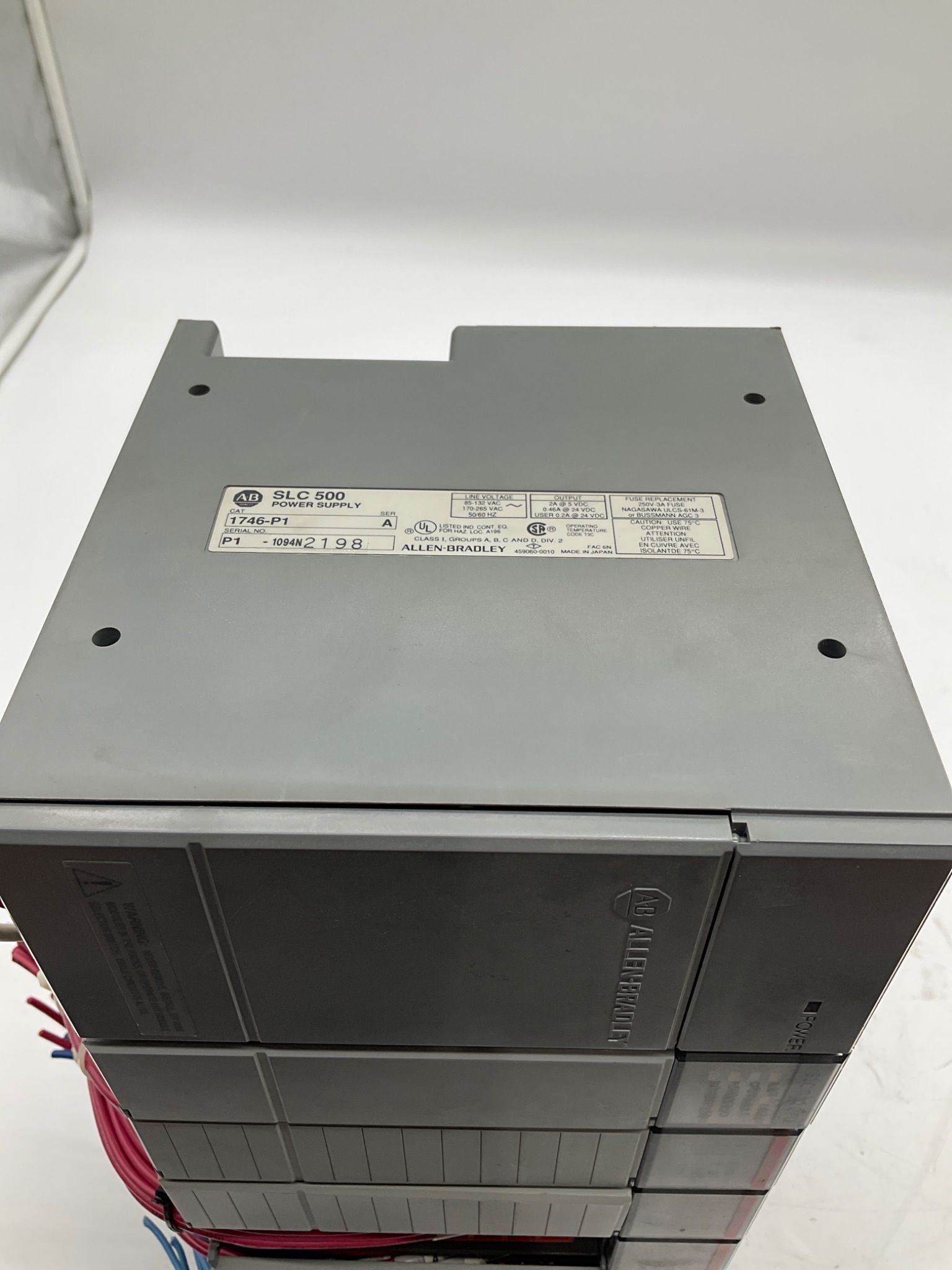 ALLEN-BRADLEY SLC 500 PLC Controller System With SLC 5/04 Processor, 7 Slot USED 5