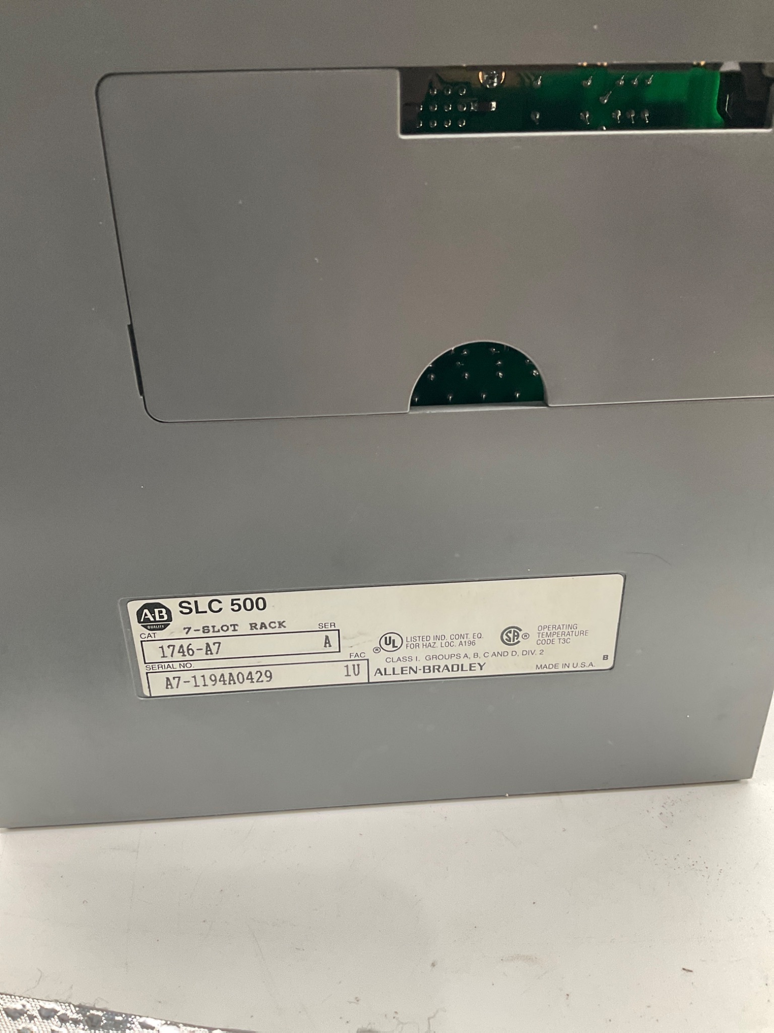 ALLEN-BRADLEY SLC 500 PLC Controller System With SLC 5/04 Processor, 7 Slot USED 6