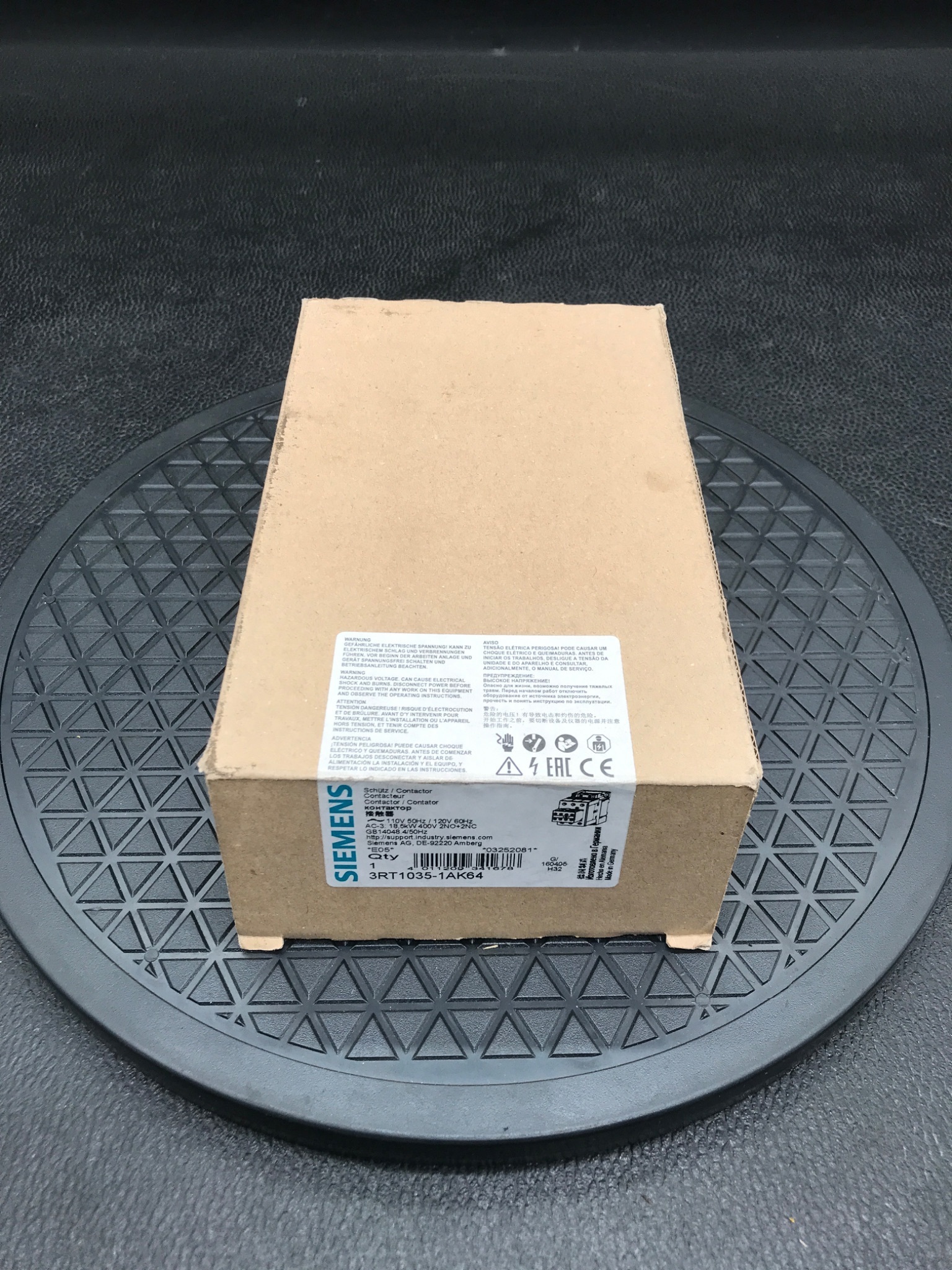 Siemens 3RT1035-1AK64 SIRIUS Contactor 110V 50Hz / 120V 60Hz NEW 0