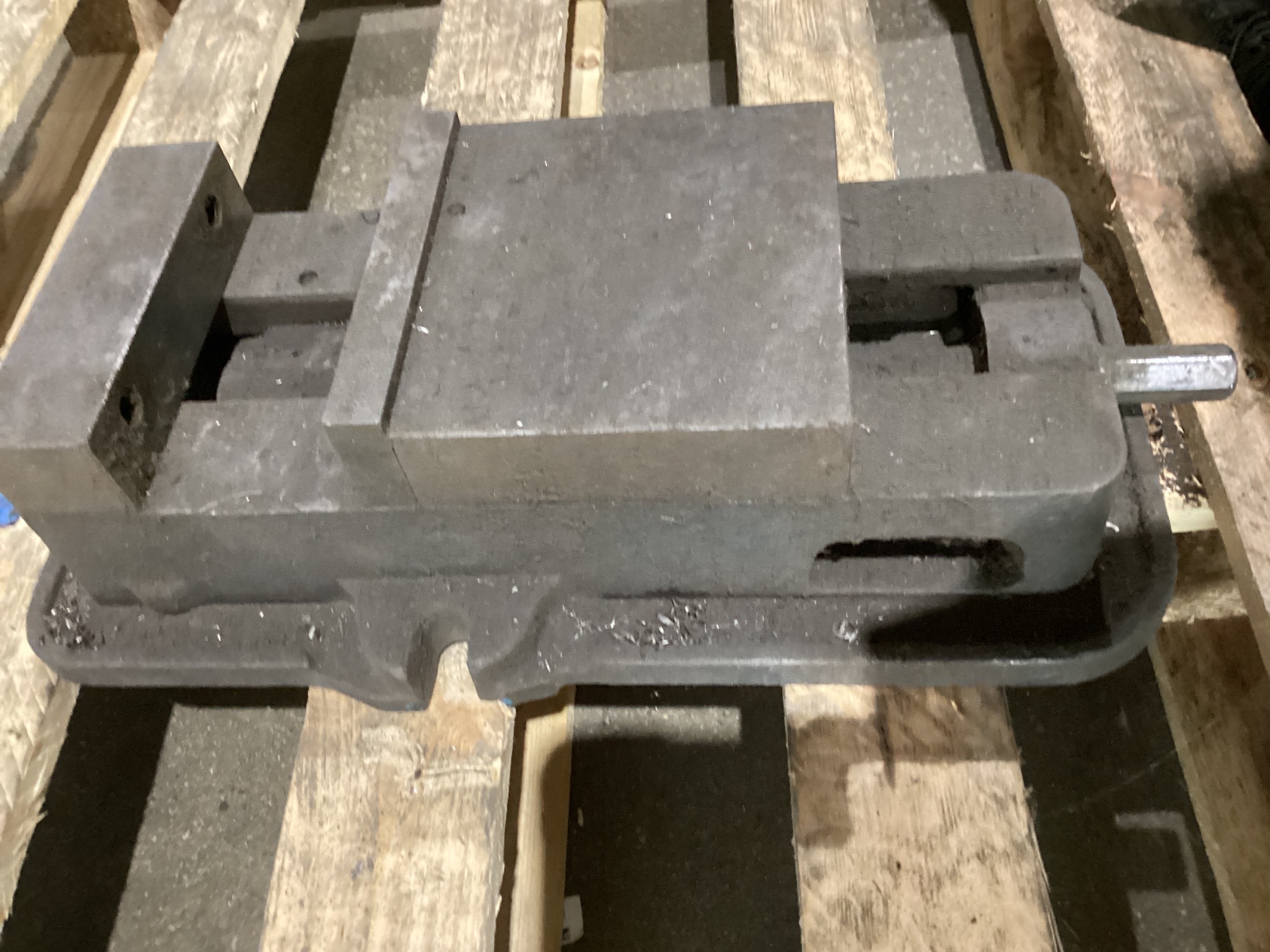 KURT D80K AngLock Machine Vise USED 2
