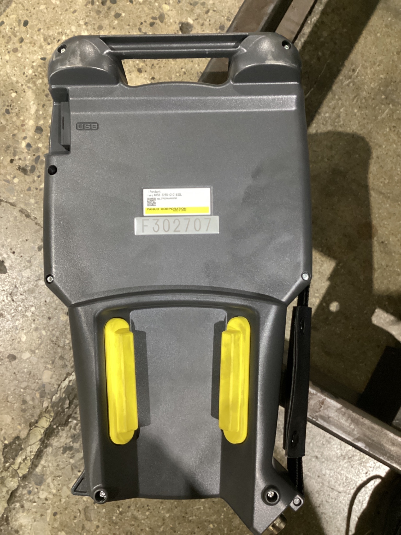 FANUC M-10iA/12 Complete With R-30iB Controller NEW 3