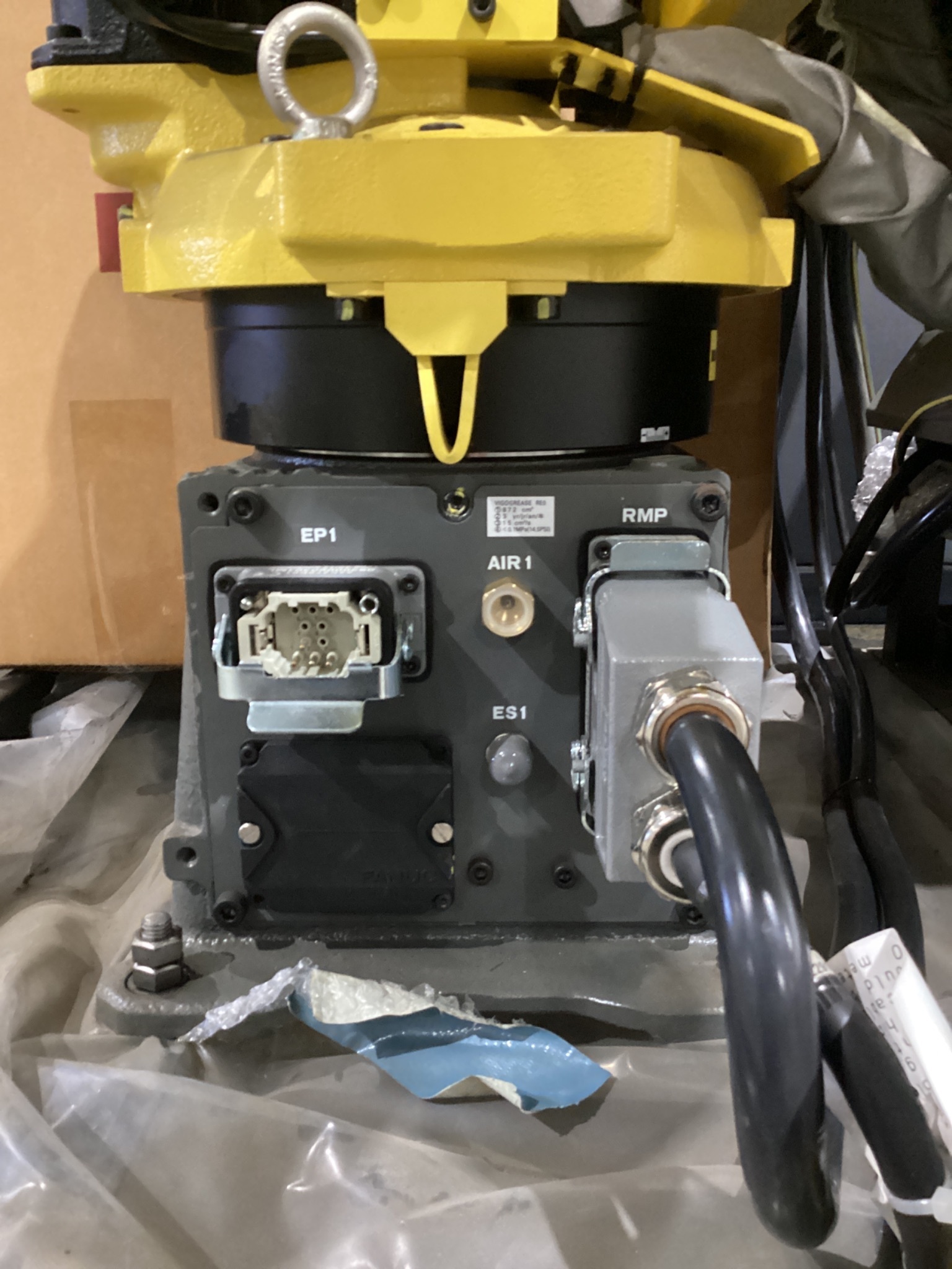 FANUC M-10iA/12 Complete With R-30iB Controller NEW 6