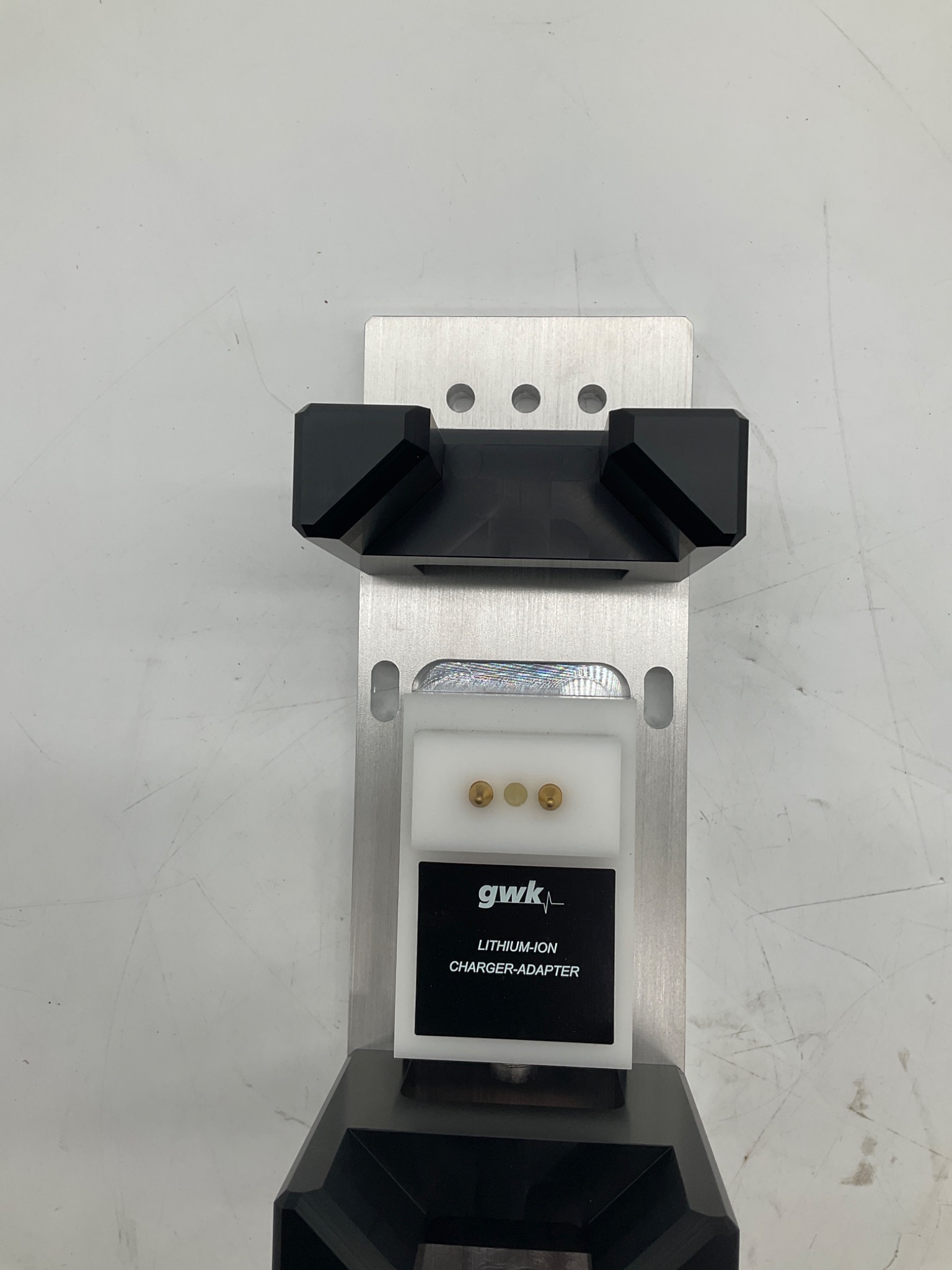 GWK Lithium-Ion Charger-Adapter ZBEE D1070 Wireless Nutrunner Charger USED 3