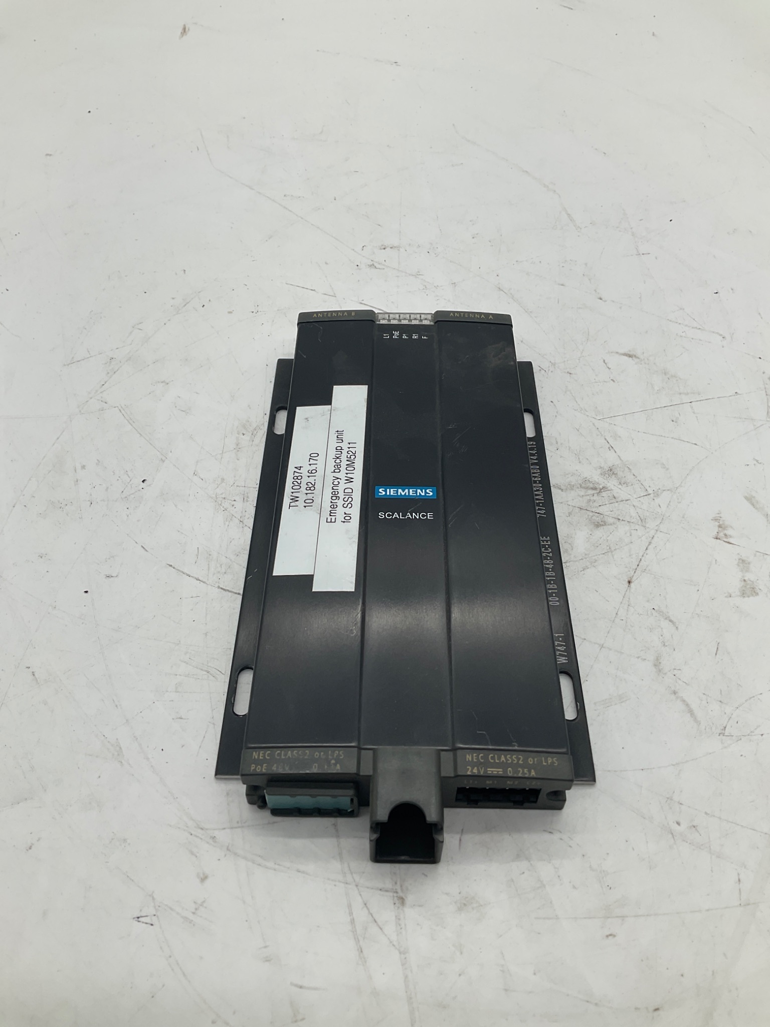 Siemens 6GK5747-1AA30-6AB0 SCALANCE W747-1 Industrial WLAN Access Point USED 0