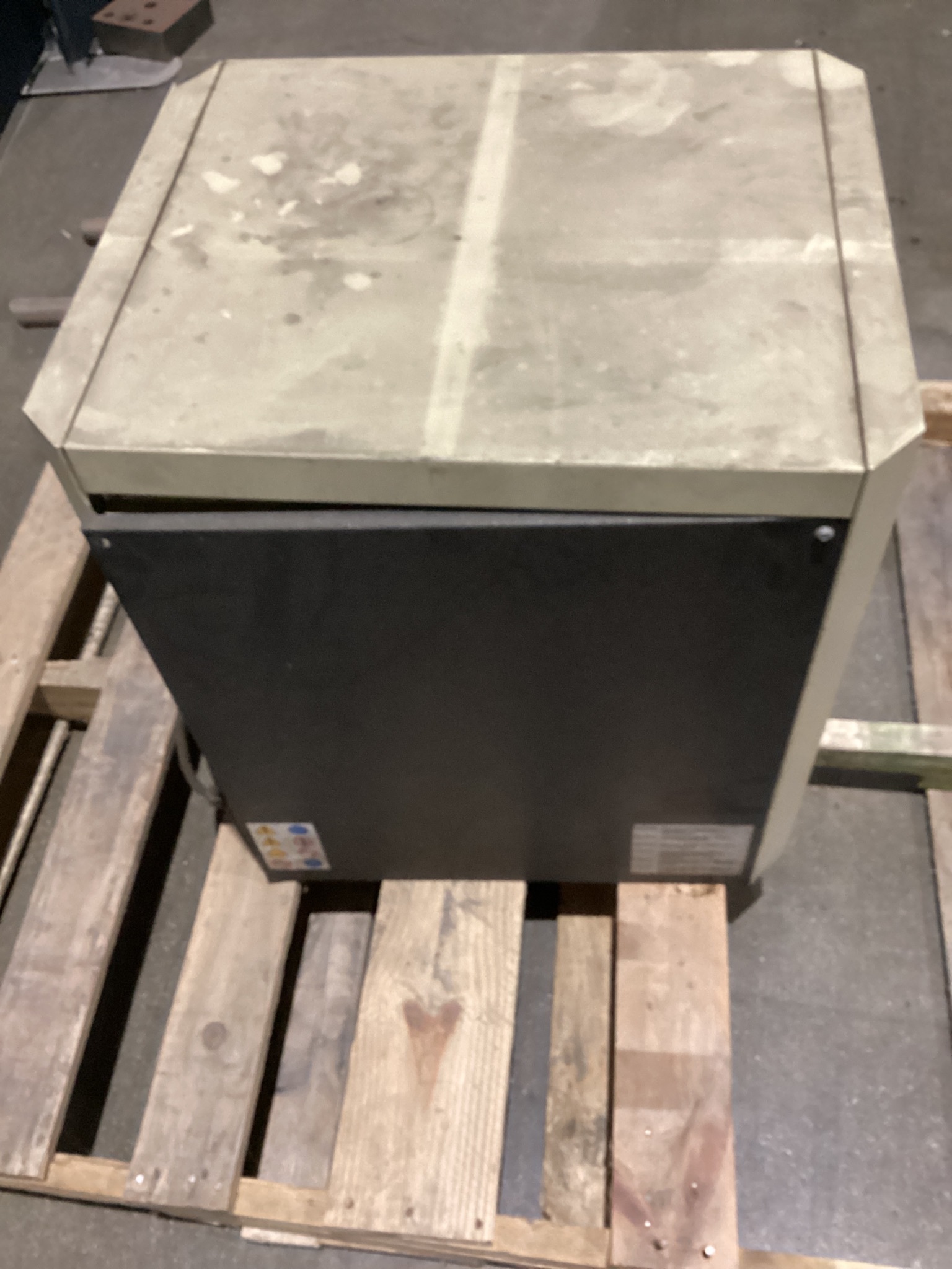 Ingersoll Rand D108IN Refrigerated Compressed Air Dryer USED 1