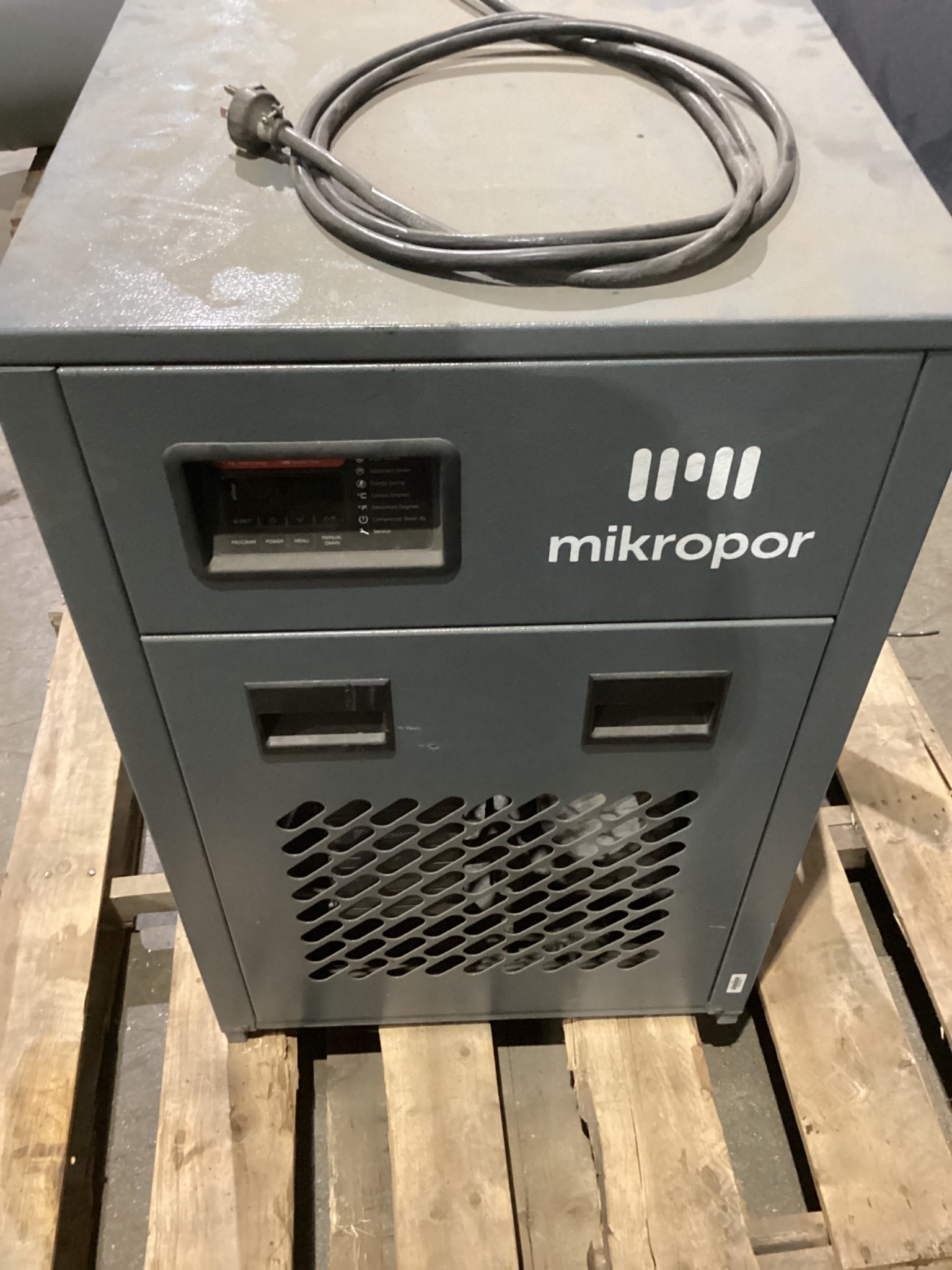 Mikropor MKUS-125 Refrigerated Compressed Air Dryer USED 0