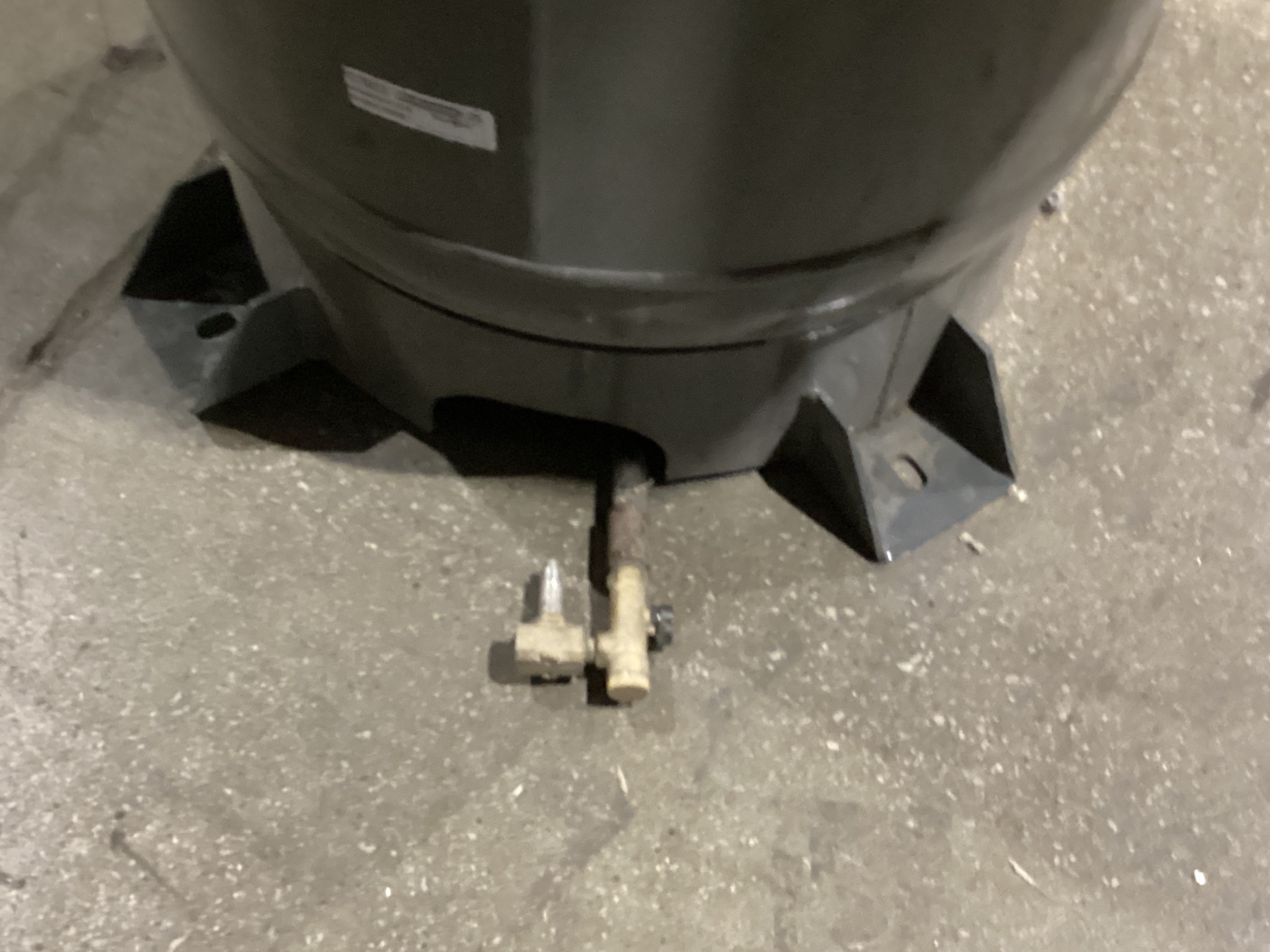 Schulz CSV 20 MAX 5 HP Vertical Air Compressor 80 Gallon USED 3