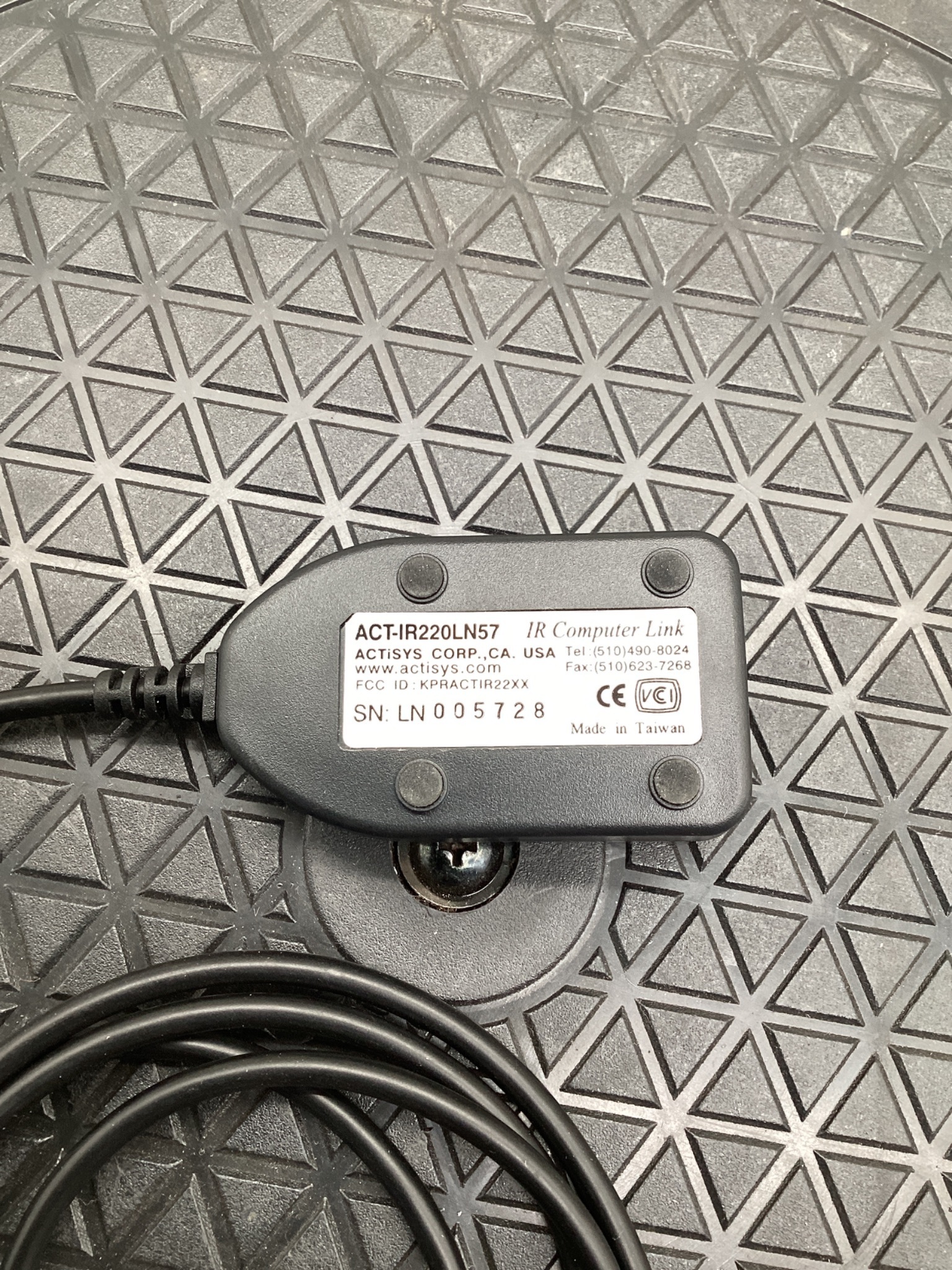 Actisys ACT-IR220LN57 Infrared Computer Link Adapter NEW 1