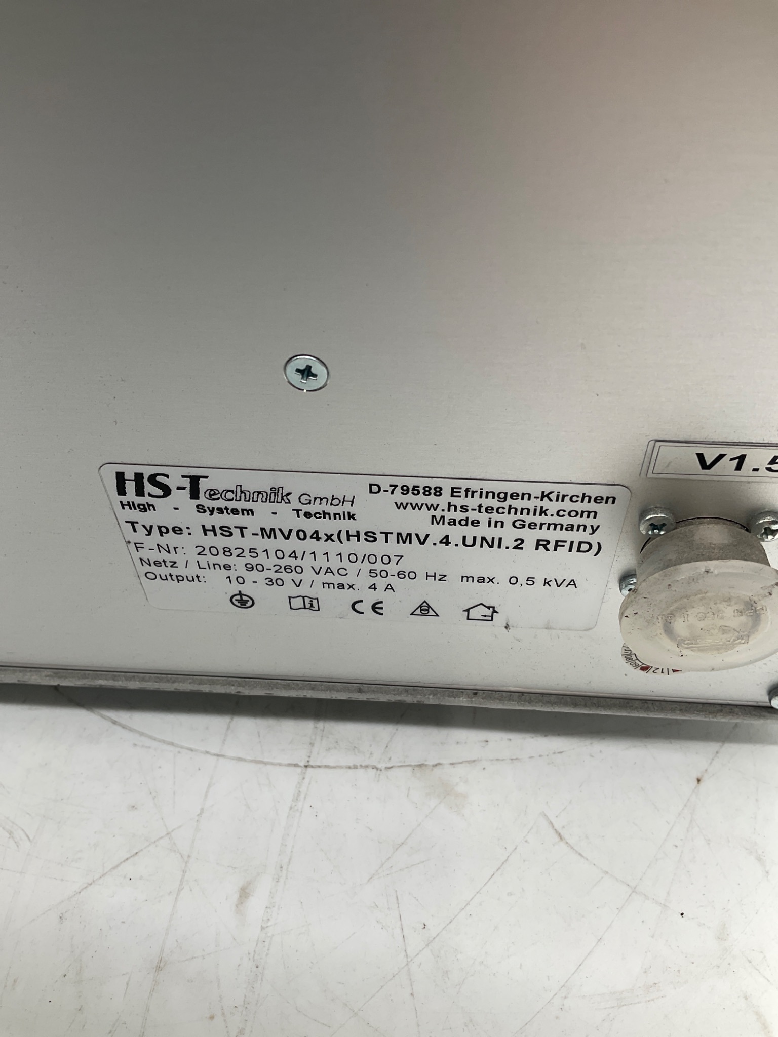 HS-Technik HST-MV04x HSTMV.4.UNI.2 RFID 4-Position Battery Charger USED 1