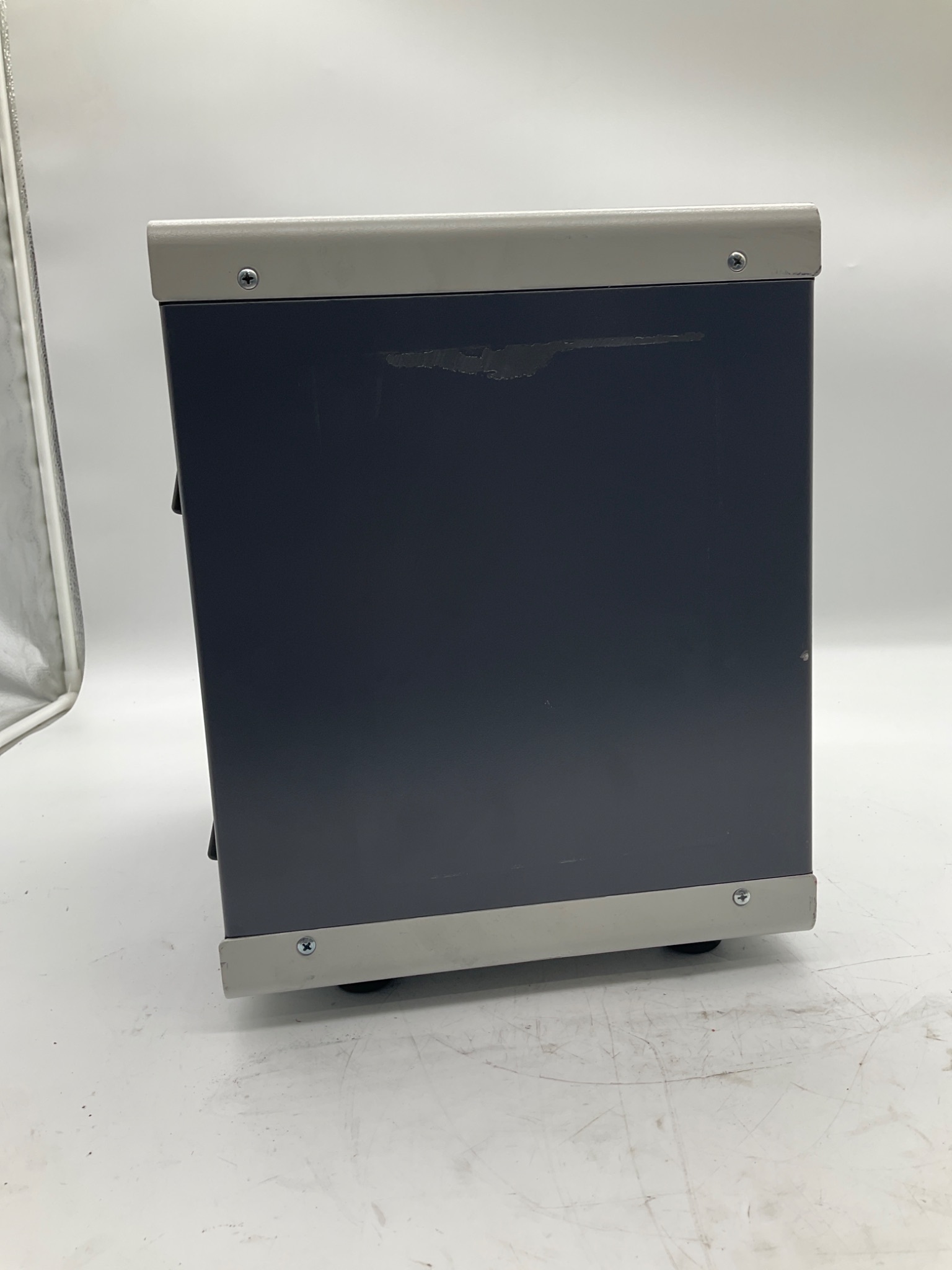 HS-Technik HST-MV04x HSTMV.4.UNI.2 RFID 4-Position Battery Charger USED 4