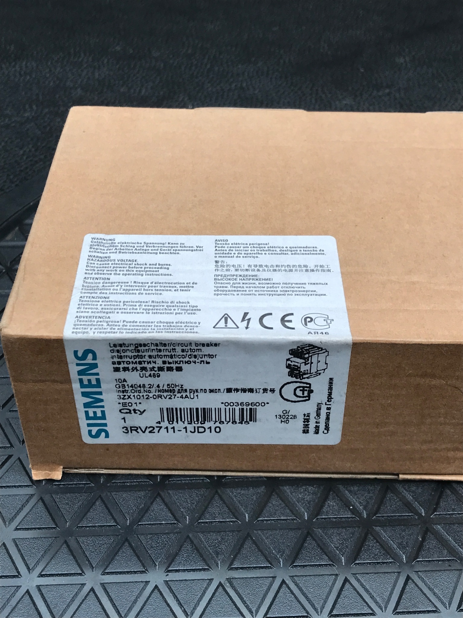 Siemens 3RV2711-1JD10 SIRIUS Circuit Breaker 10A UL489 NEW 4
